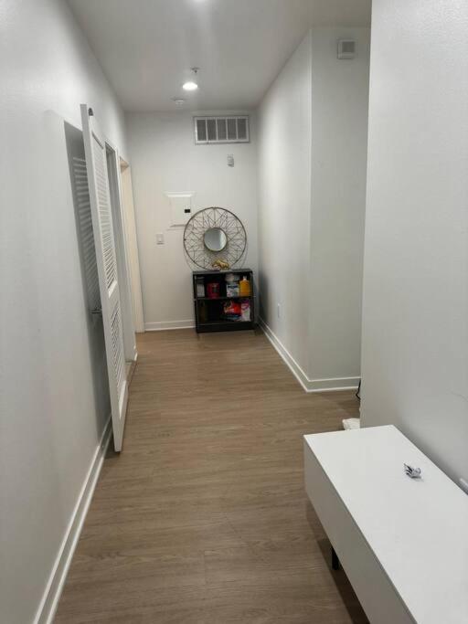 The Carlton - Modern-Lux 2 Master Suites-Secure Bldg & Parking- 5 BLKS to Ocean Ave