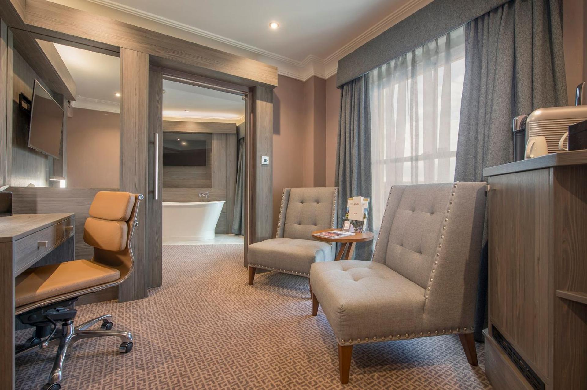 Photo of the whole room