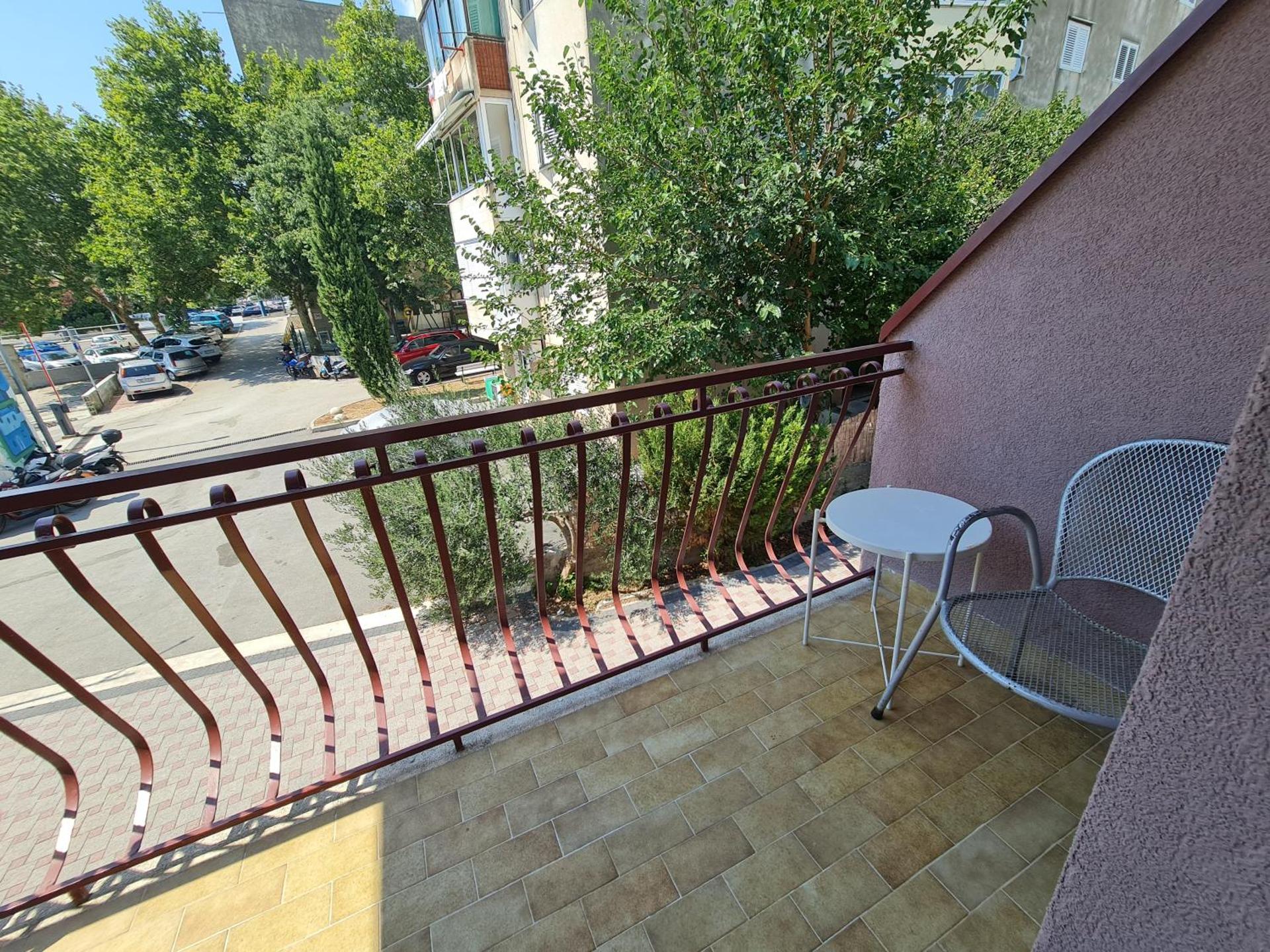 SUBTUB Hostel Makarska