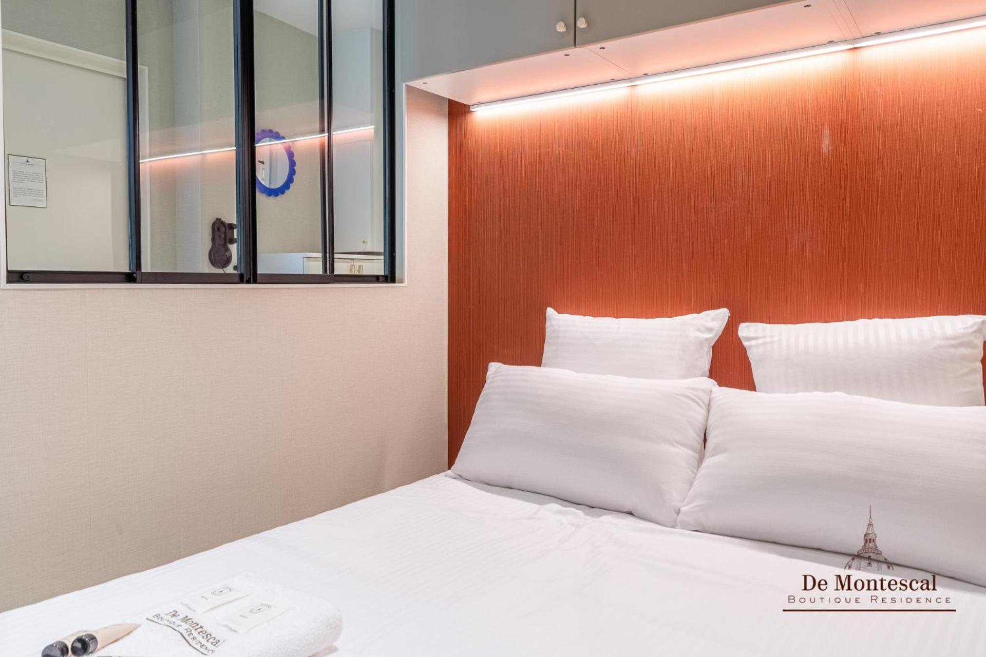 De Montescal - SPA Tub and AC Cosy apartment a prime location 40m2