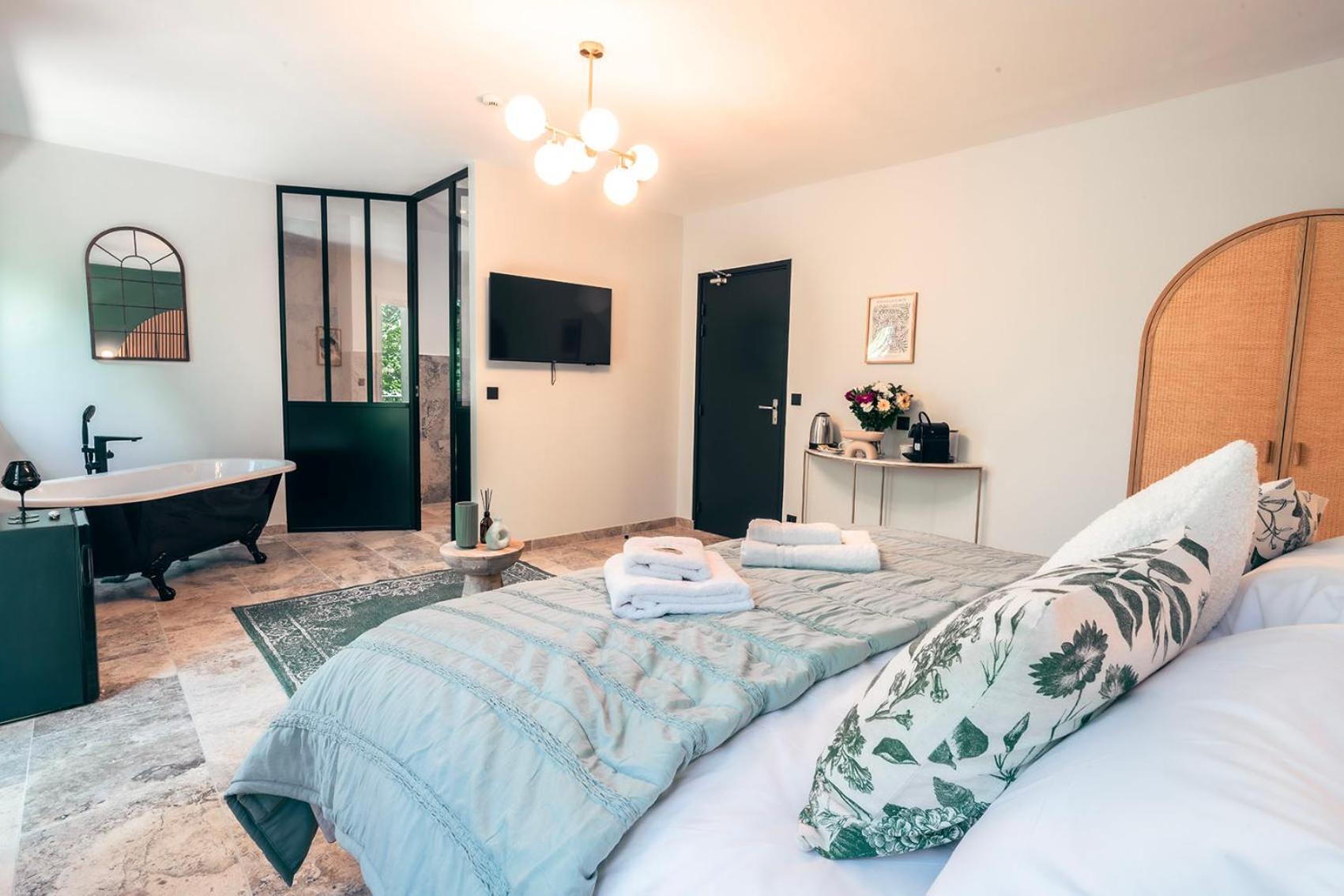 Suite with Garden View