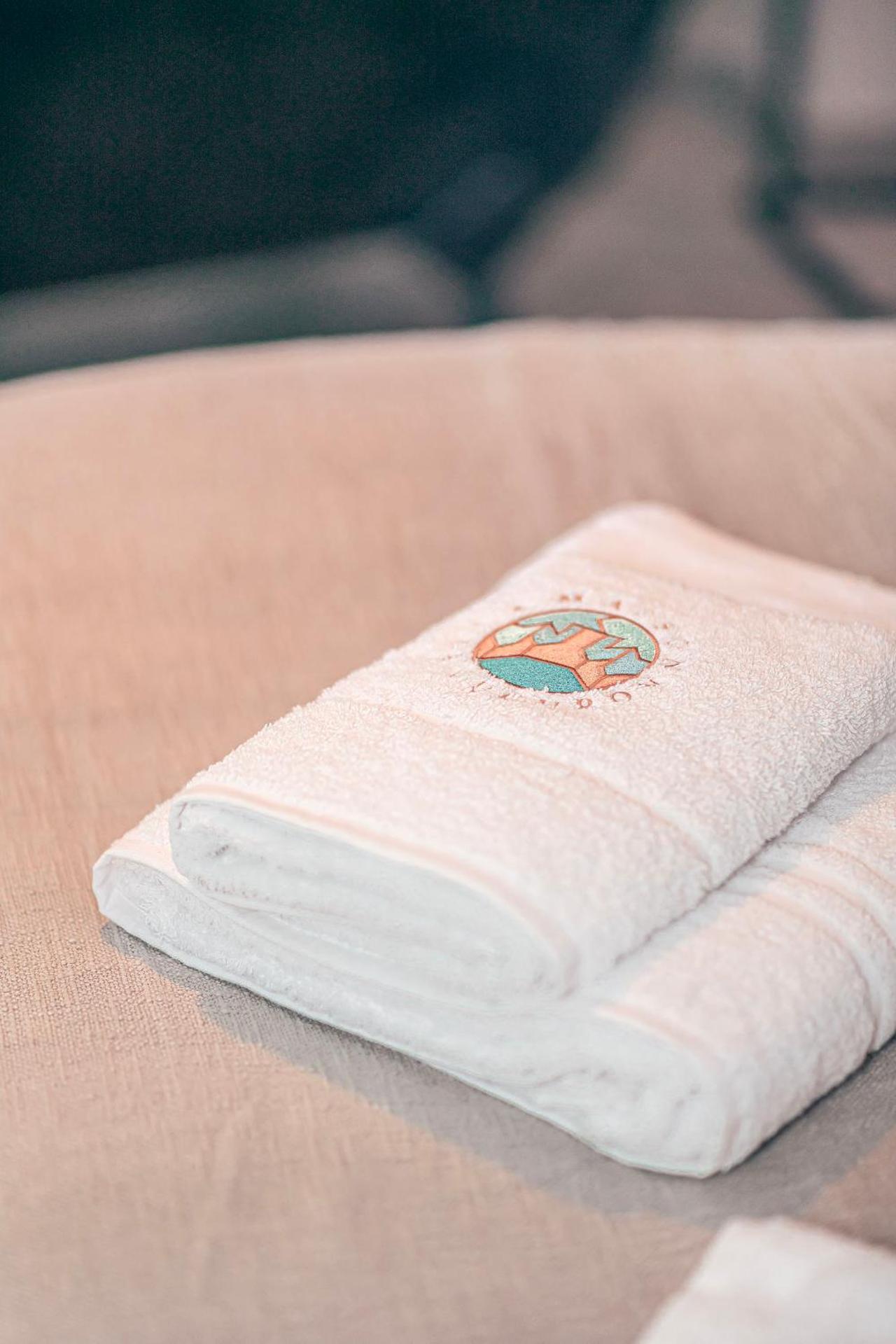 Suite with Mountain View