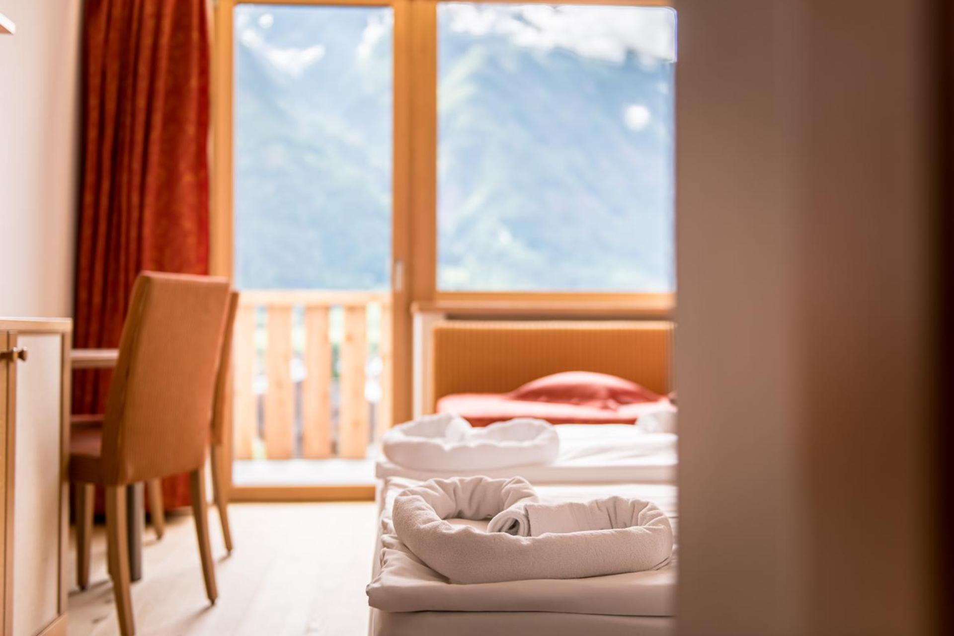 Double Room with Mountain View