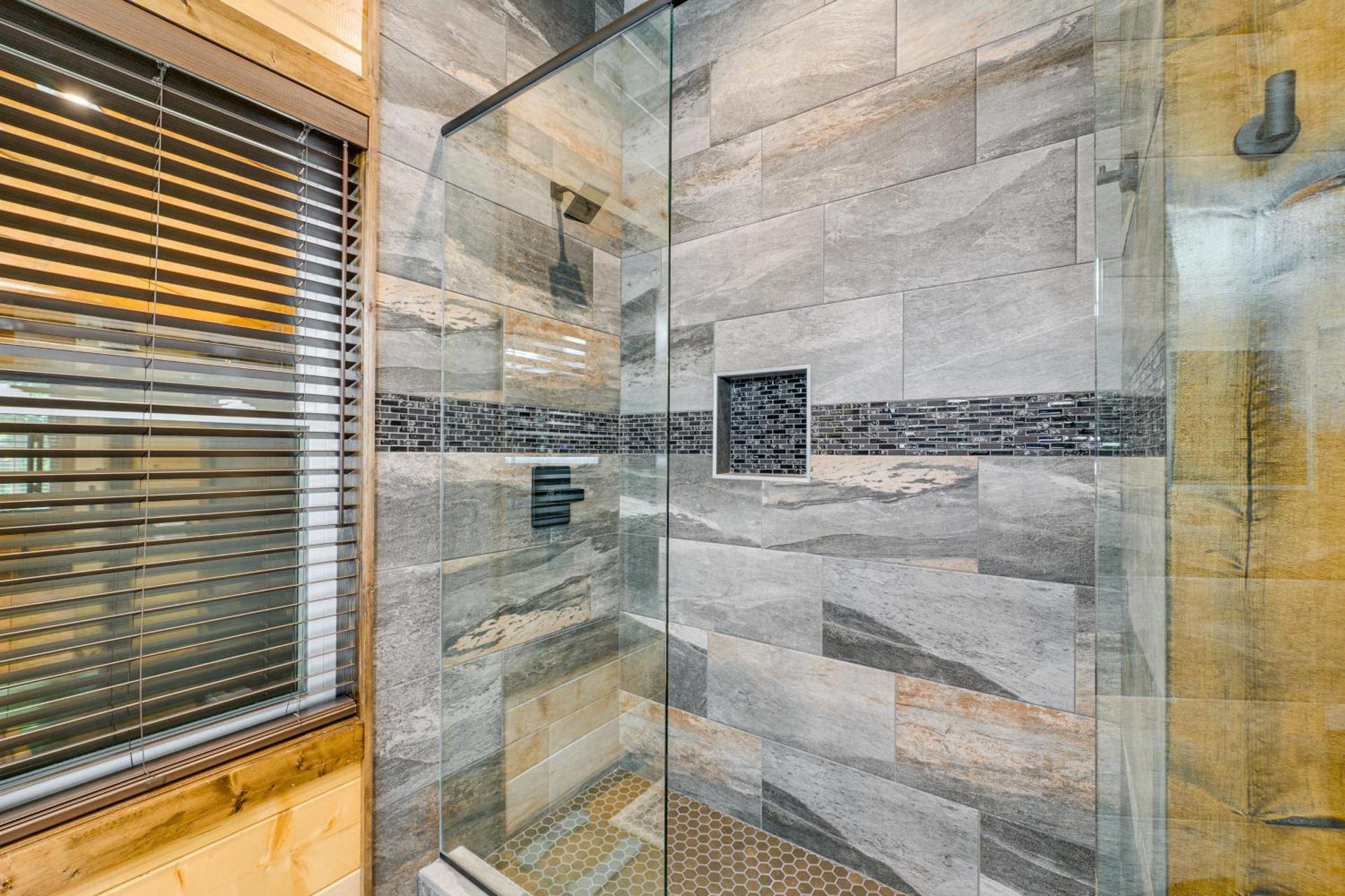 Broken Bow Cabin Near Choctaw Casino Hot Tub!