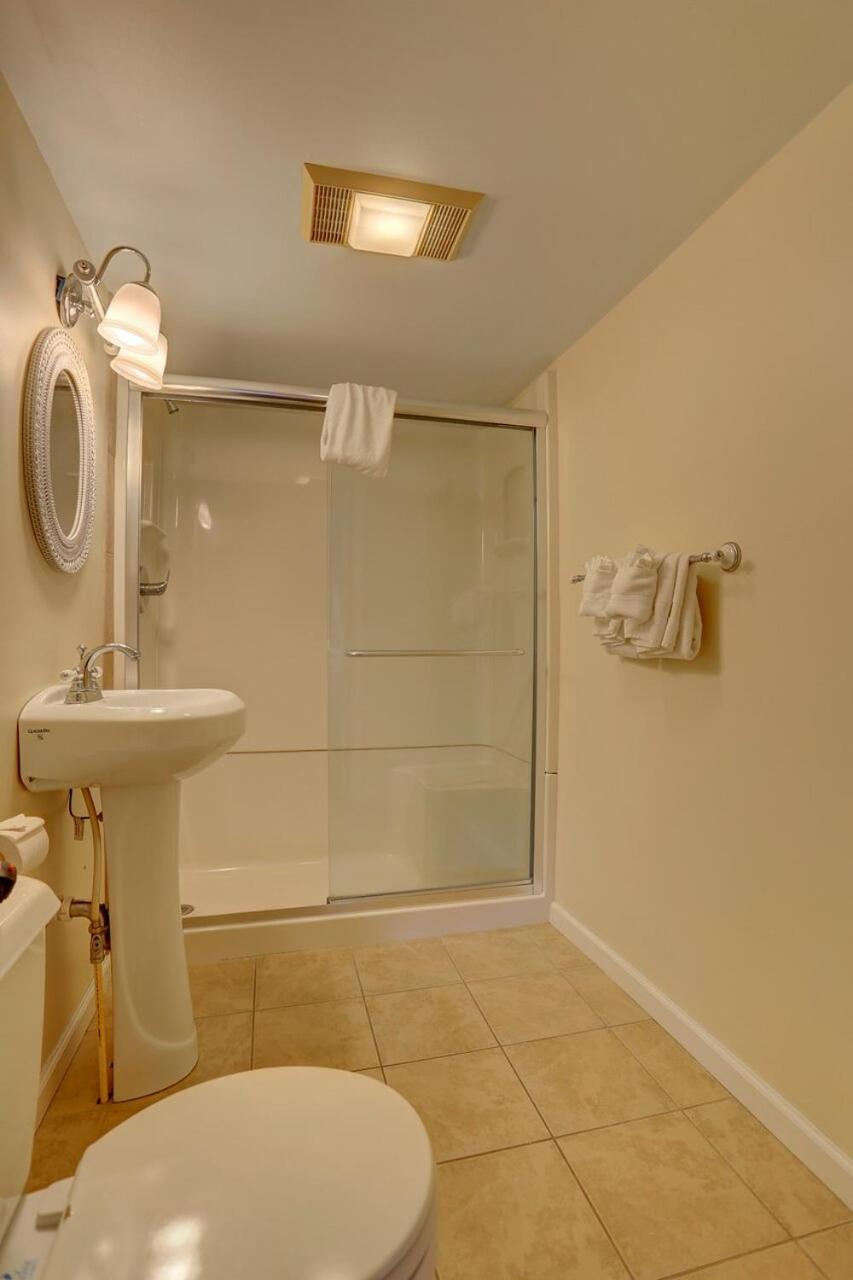 Greystone Manor Bed & Breakfast