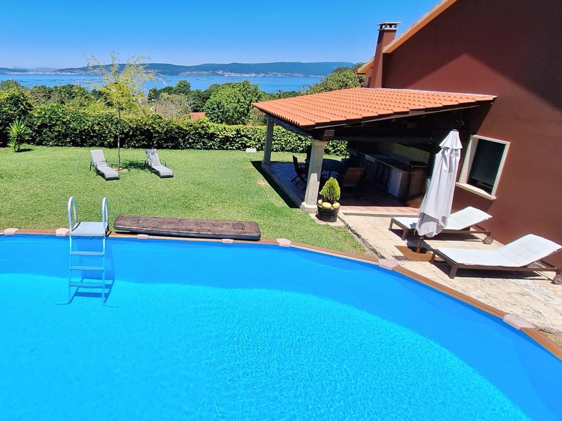 Chalet Rural Toñita 400 m playa piscina barbacoa chimenea