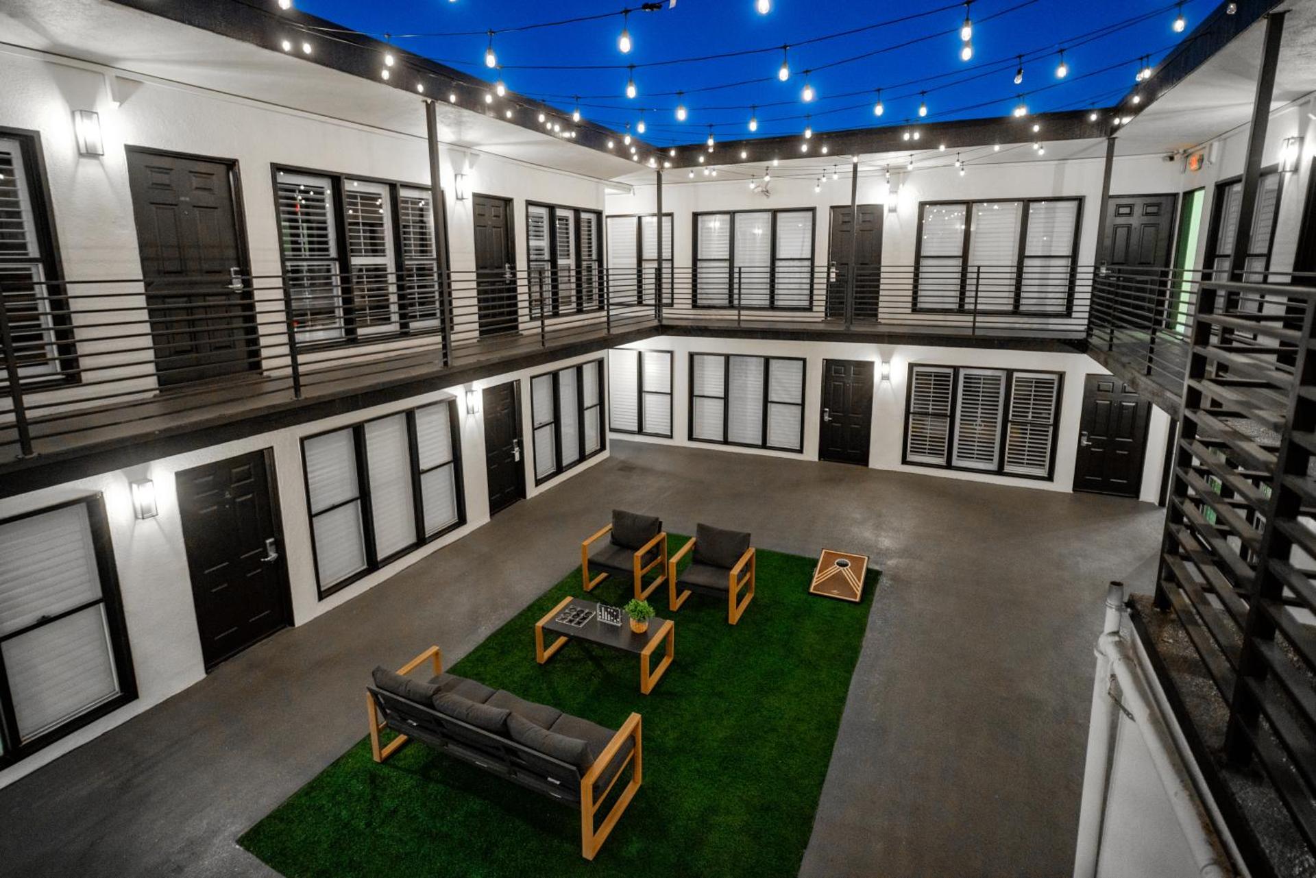 Inner courtyard view