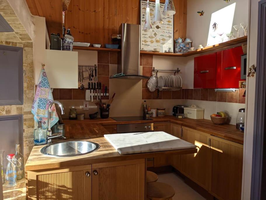 Secluded Private Cottage Hot-tub, Sauna & Fire-pit