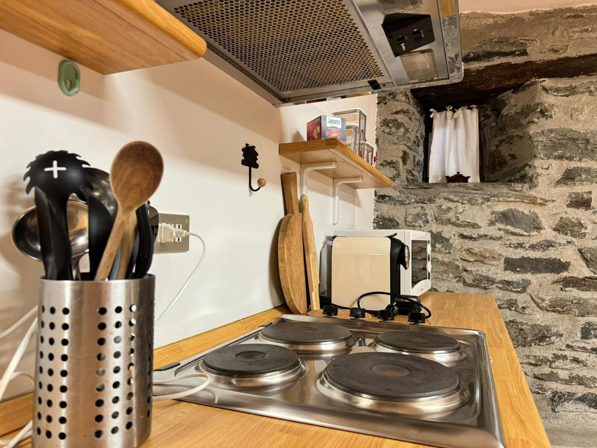 Abri des Cimes, dormire tra pietra e legno CIR 0124