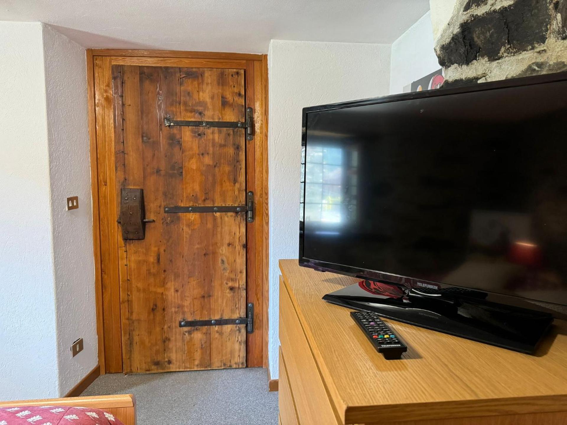 Abri des Cimes, dormire tra pietra e legno CIR 0124