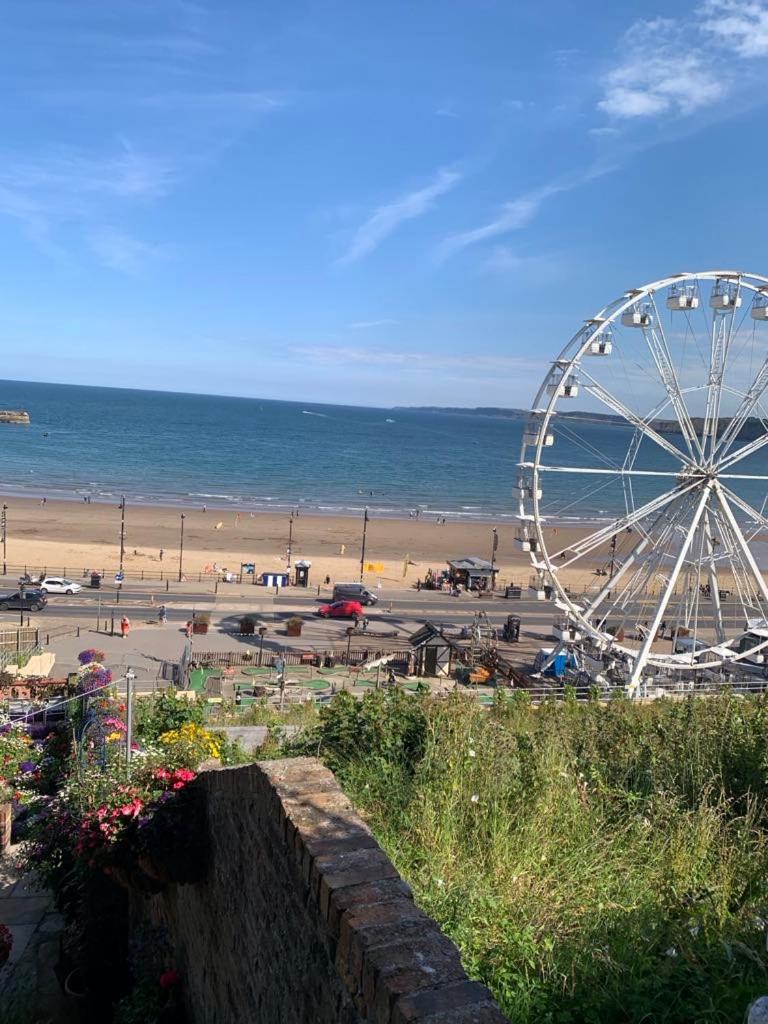 Lighthouse View - Amazing sea and beach view - Free Sky TV including Sports and Movies - Fast WIFI - Free Private Parking