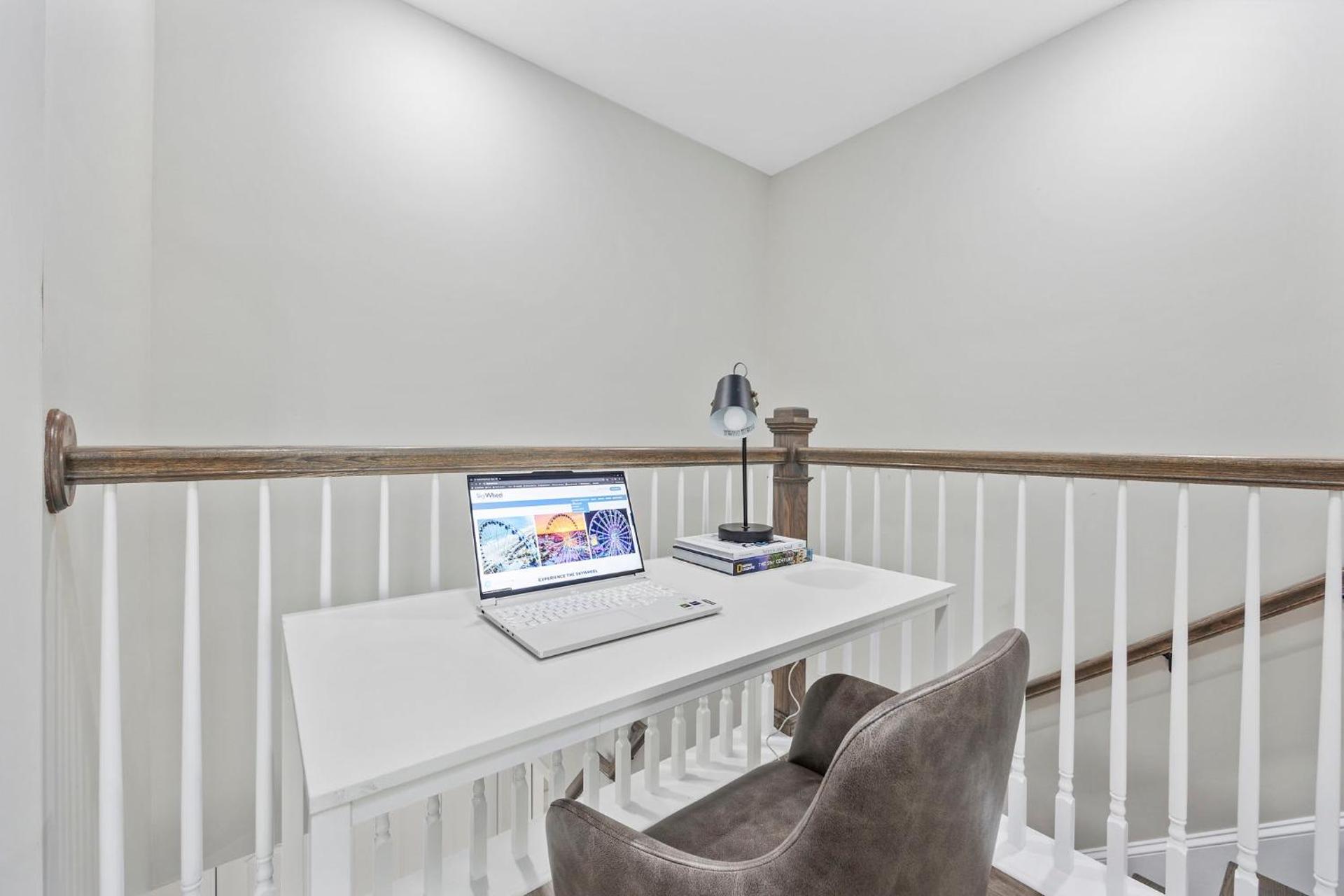 Pier View - Spacious Home Sleeps 8 - Pet Friendly