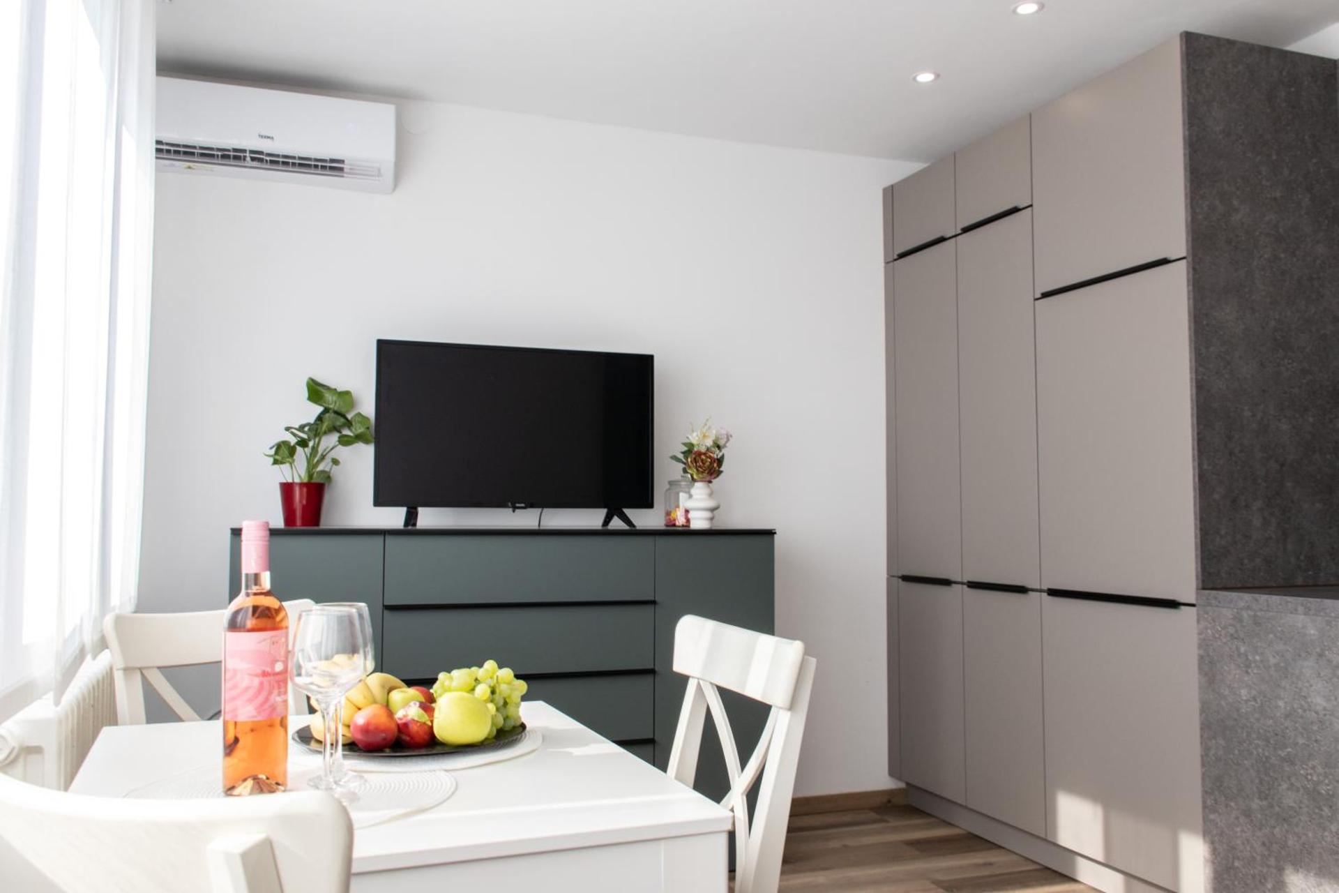 Studio apartment Nina