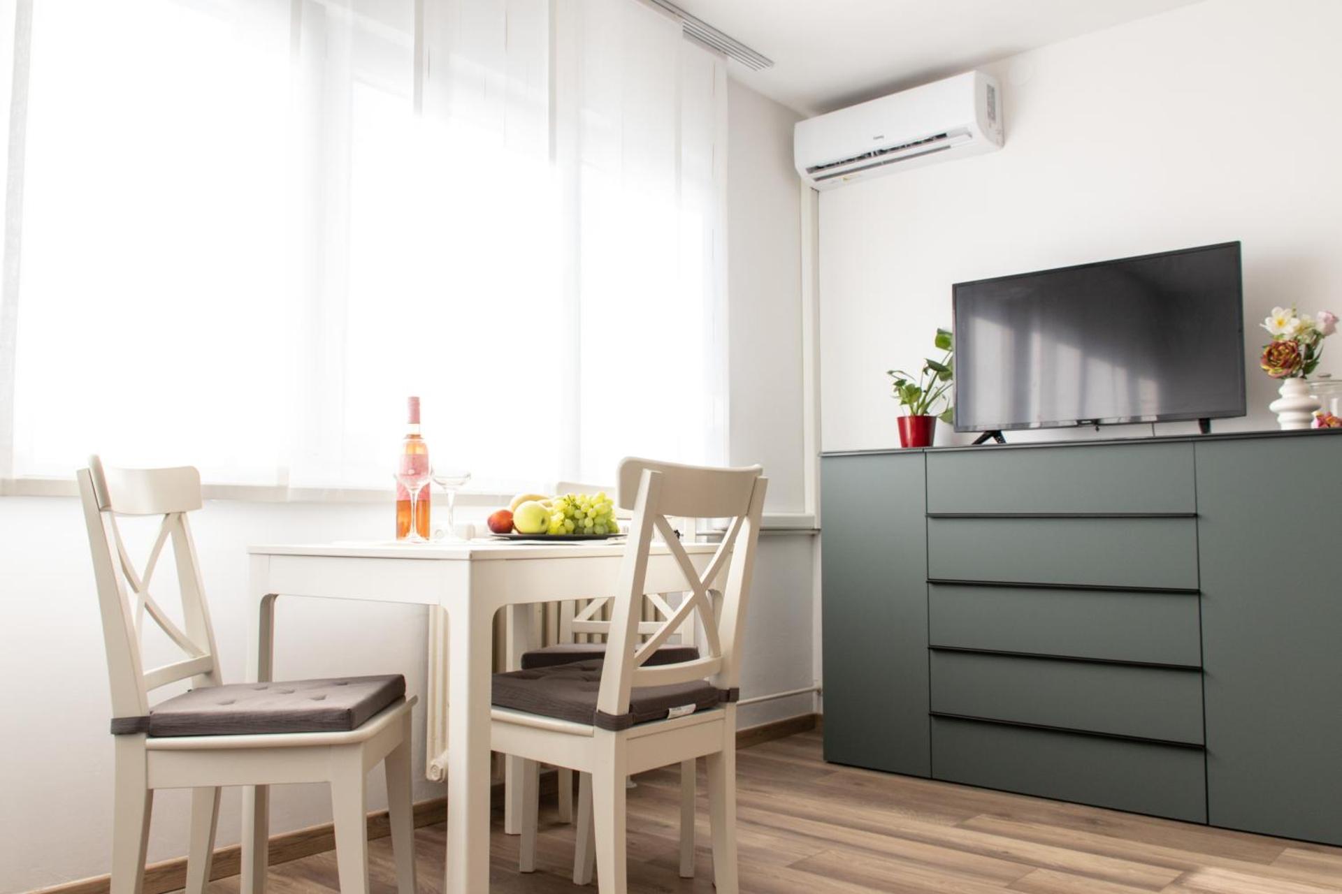 Studio apartment Nina