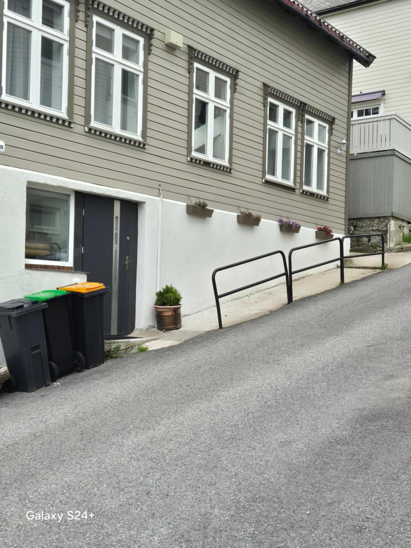 APARTAMENT - Duże mieszkanie w centrum Ålesund