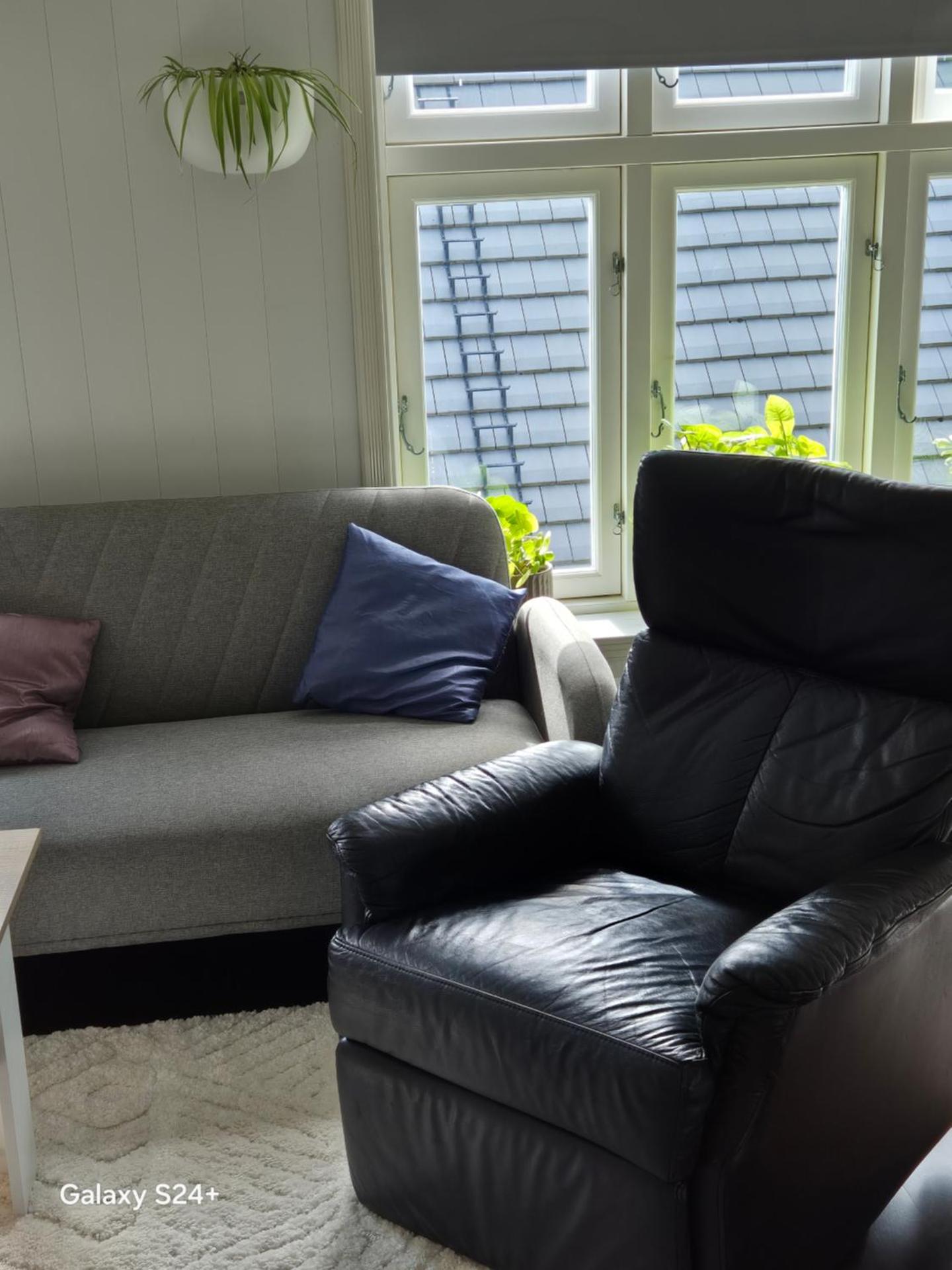 APARTAMENT - Duże mieszkanie w centrum Ålesund