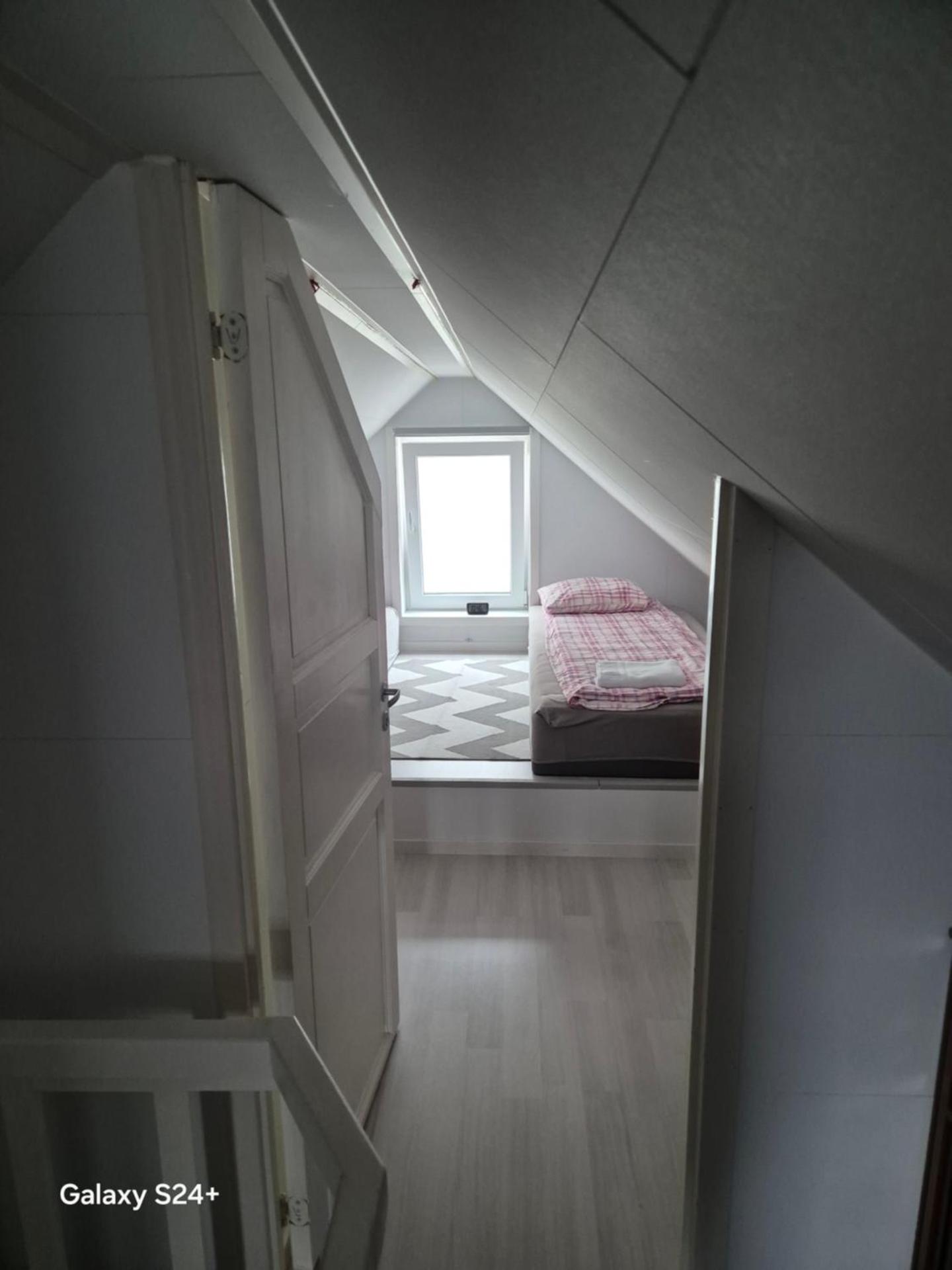 APARTAMENT - Duże mieszkanie w centrum Ålesund