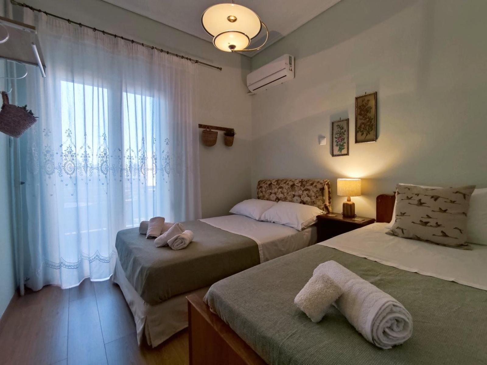 Los Laureles Relaxing Vintage Home