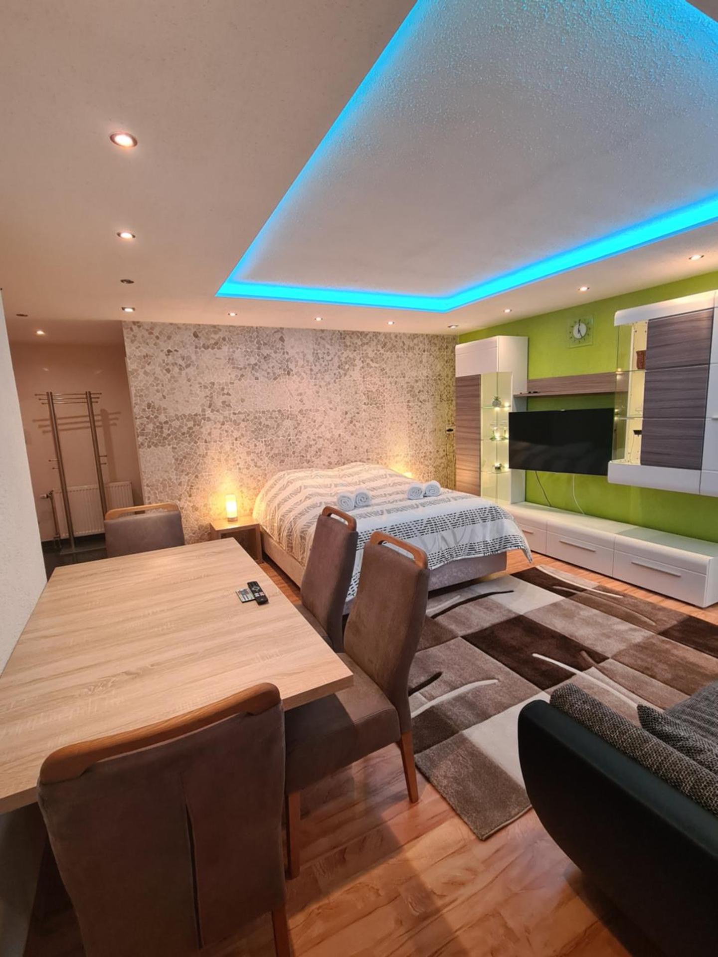 Exklusive moderne 2 Zi. Wohnung in ruhiger Lage