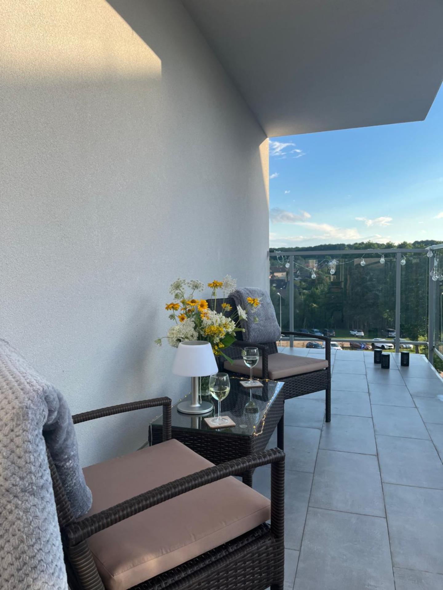 Apartament Słoneczny widok boczny na jezioro