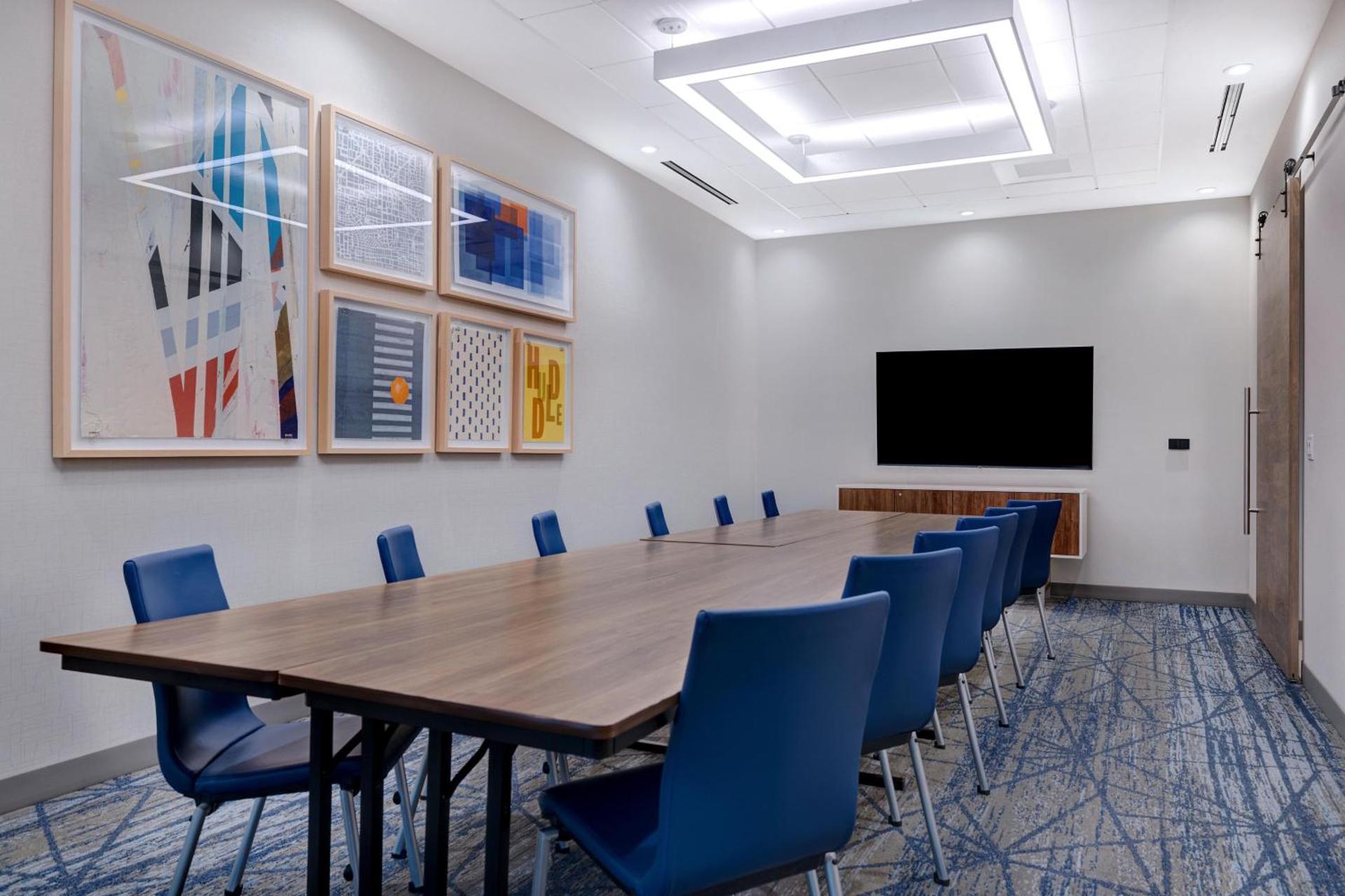Meeting/conference room
