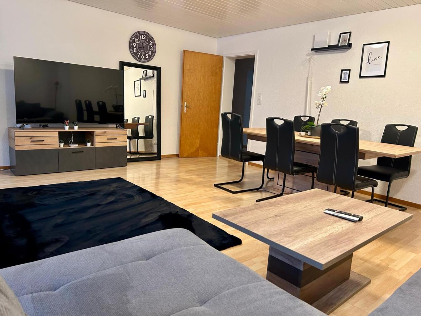 Communal lounge/ TV room