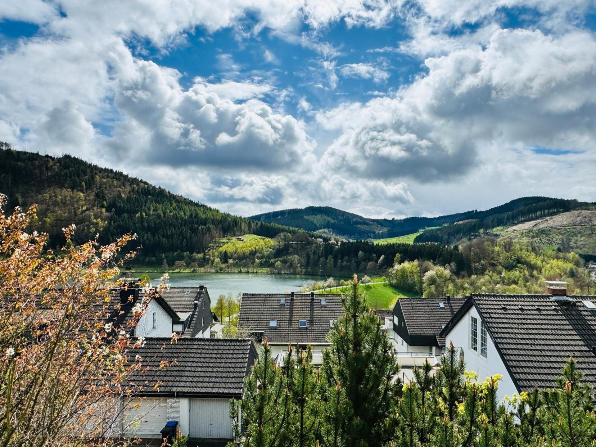 Großes Apartment, Top-Lage, See & Berge, Sauna