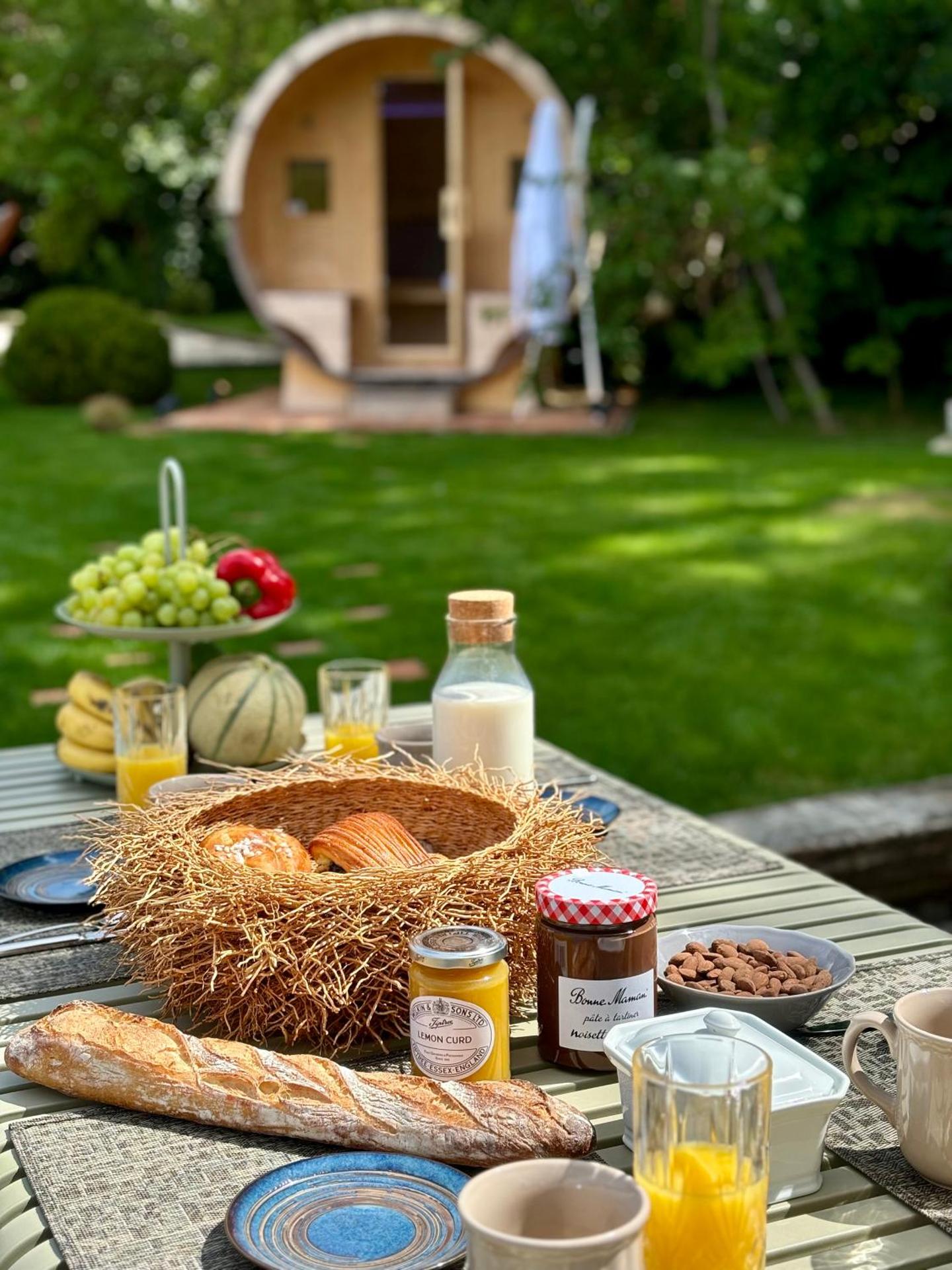 La Petite Maison de Giverny - Gîte de charme 5 étoiles au cœur du village - Maison 3 Chambres 3 Salles de Bain - Jardin - Privatisation