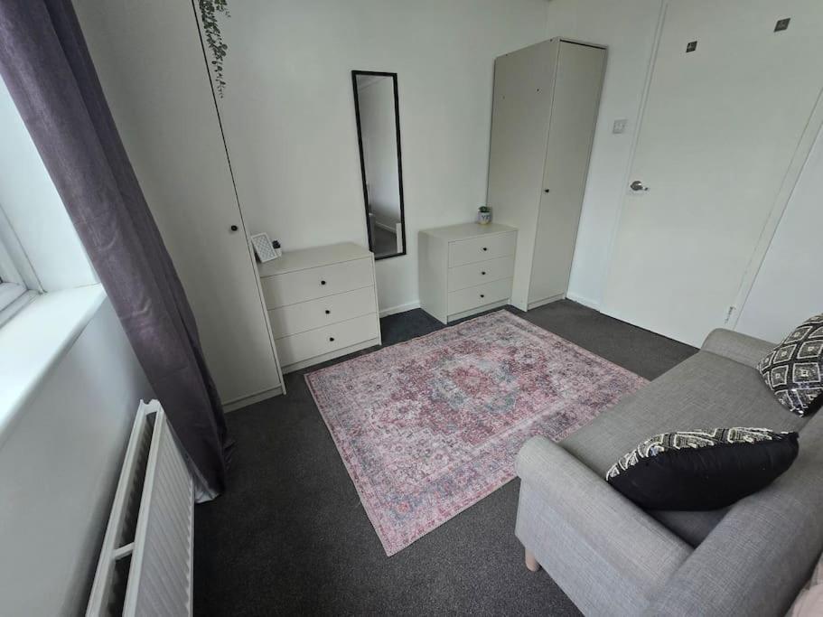 Beautiful rooms in PRIME location!