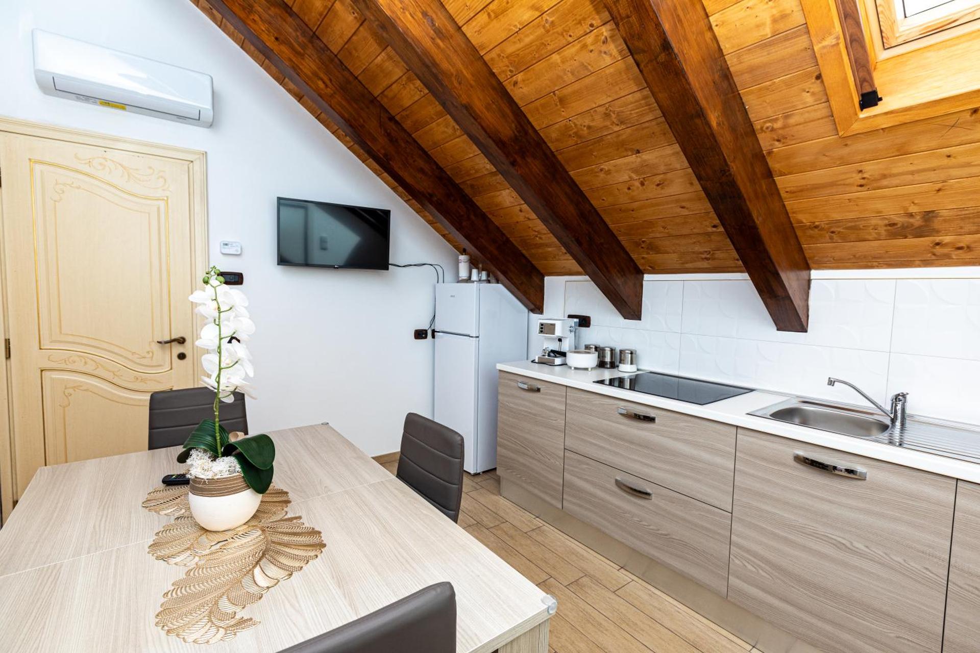 Kitchen or kitchenette