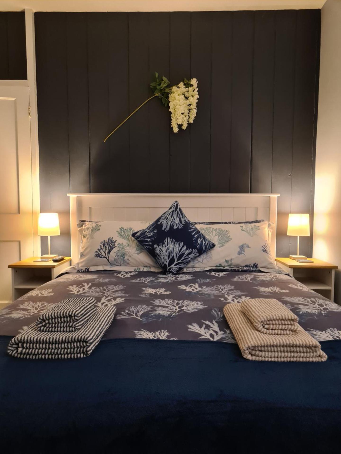 The Hideaway - Central Wareham