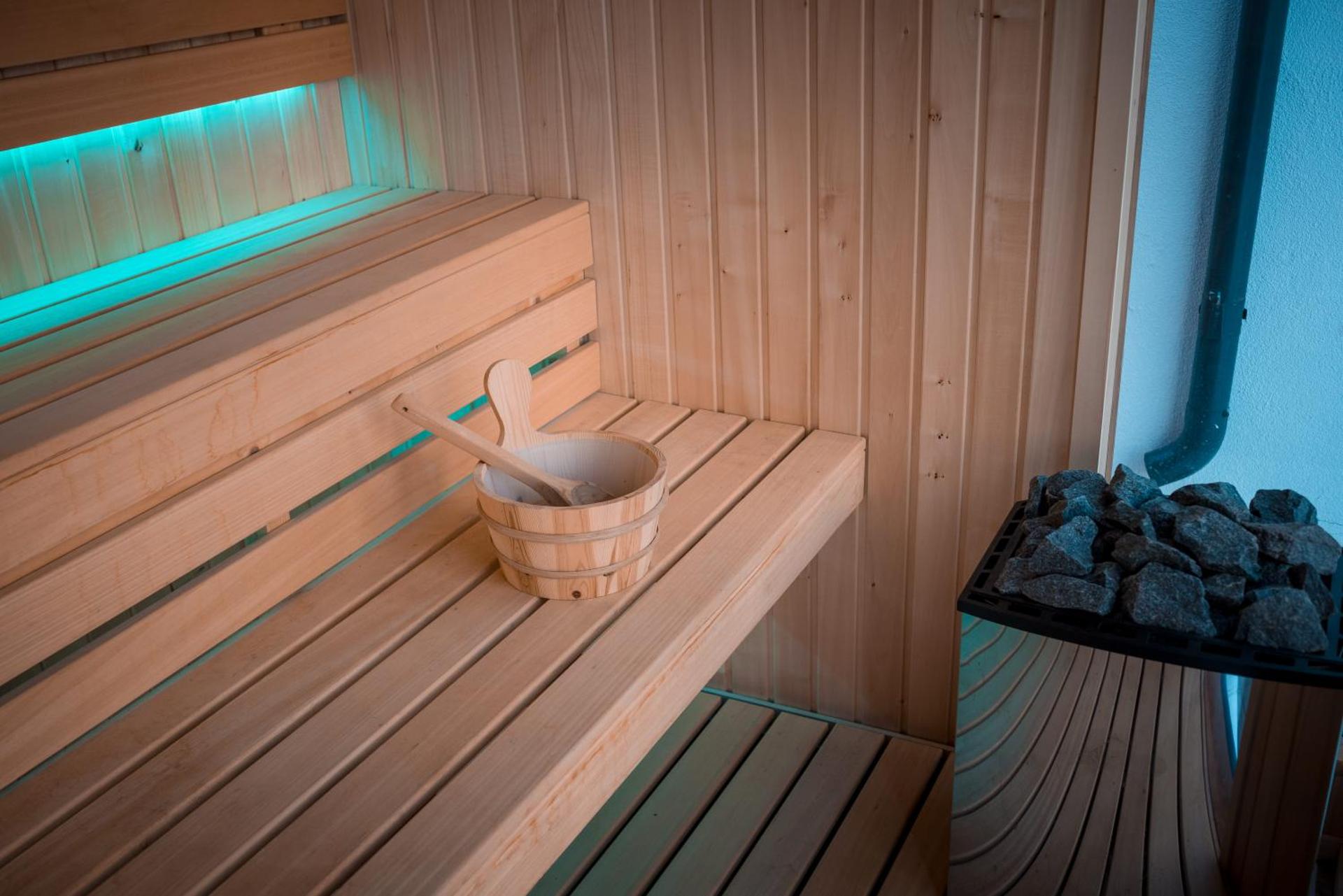 Banya Villa Bucuresti sauna jacuzzi piscina spa