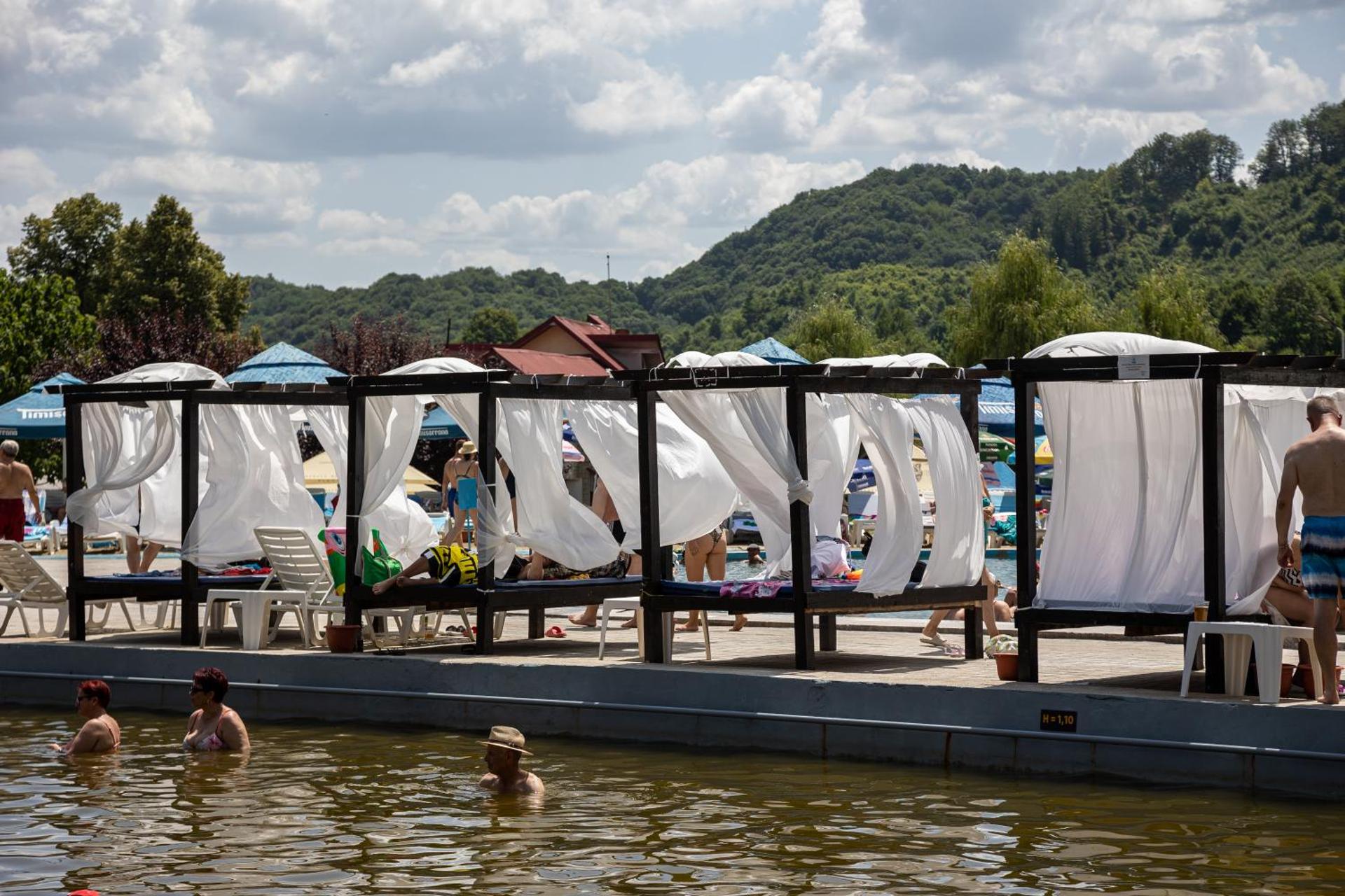 Luxury Apartment Twins