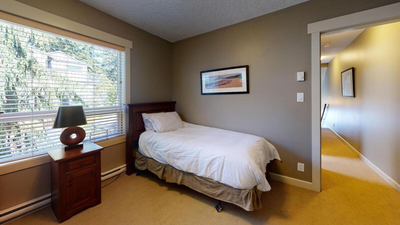 Sooke Harbour Getaway