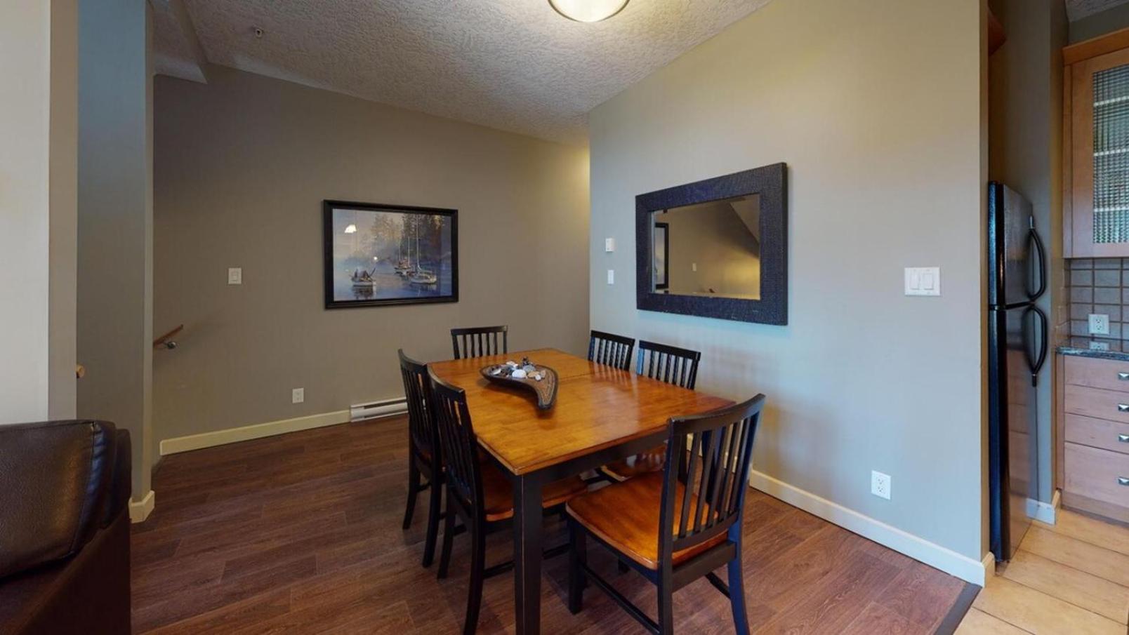 Sooke Harbour Getaway