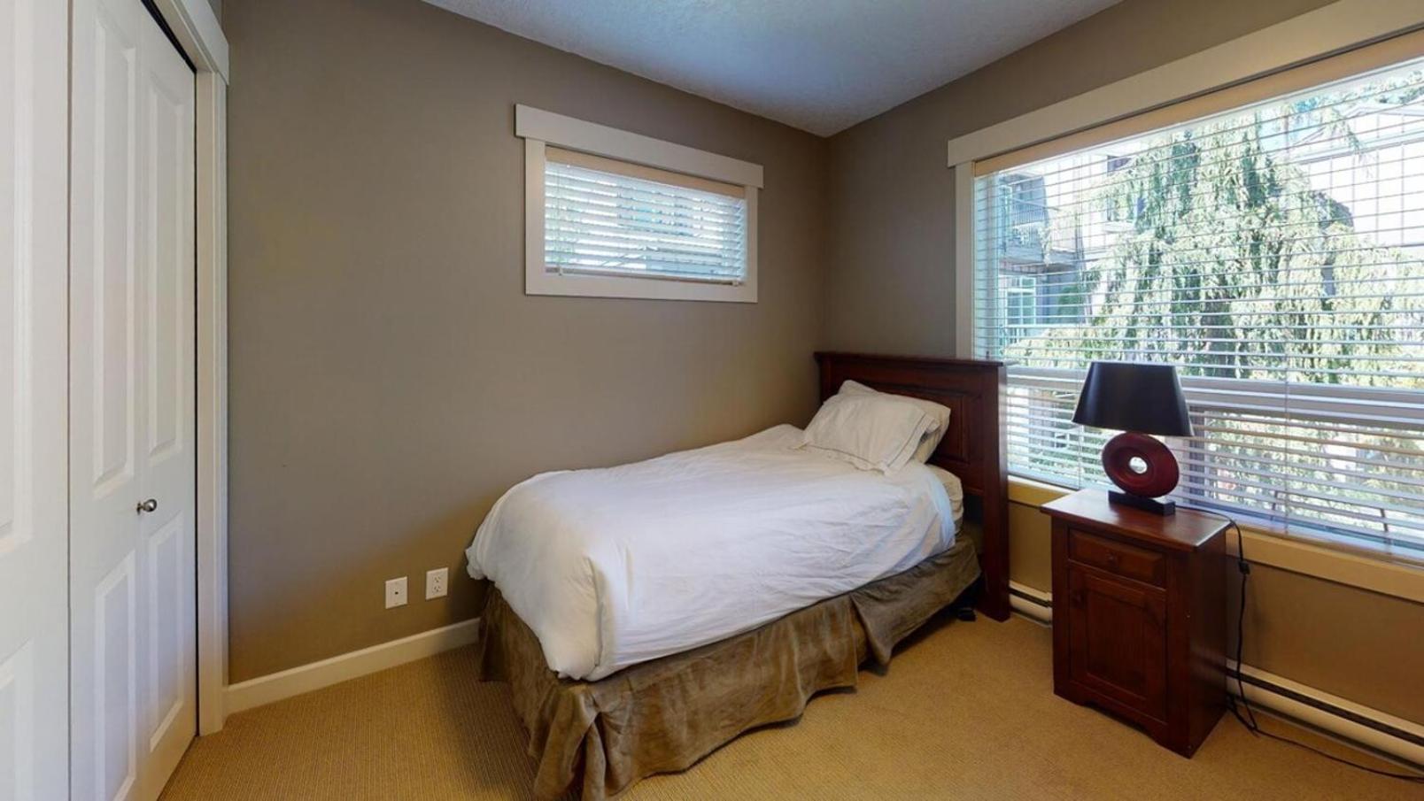 Sooke Harbour Getaway