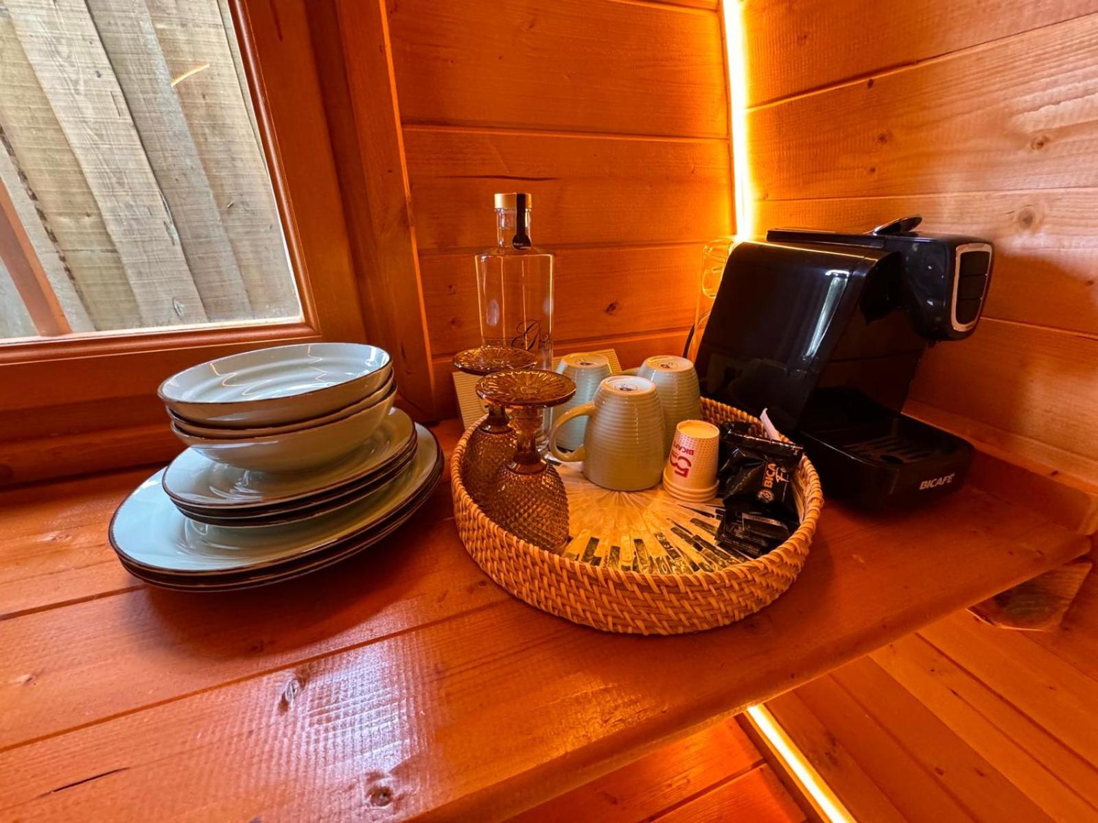 Coffee/tea facilities