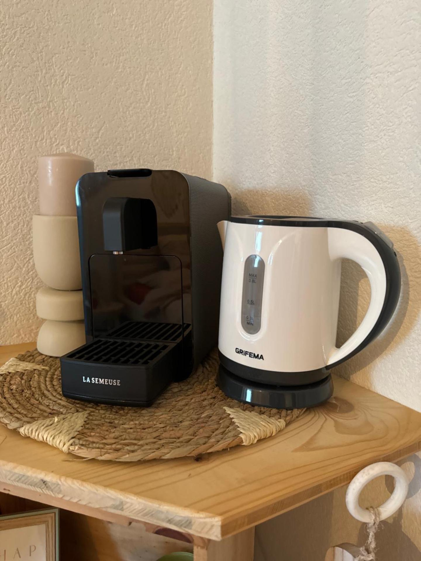 Coffee/tea facilities