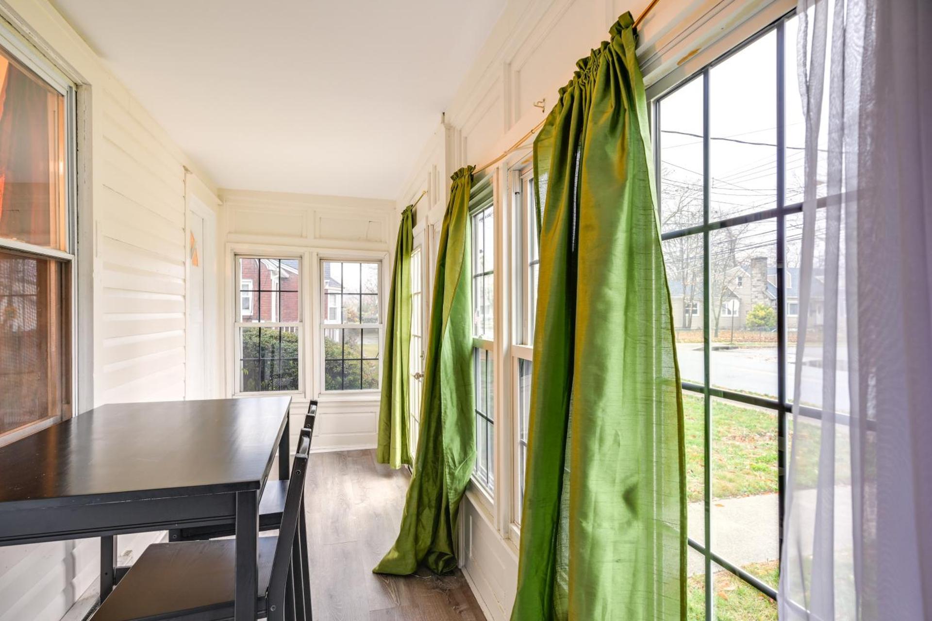 Charming Long Island Home with Fenced Yard!