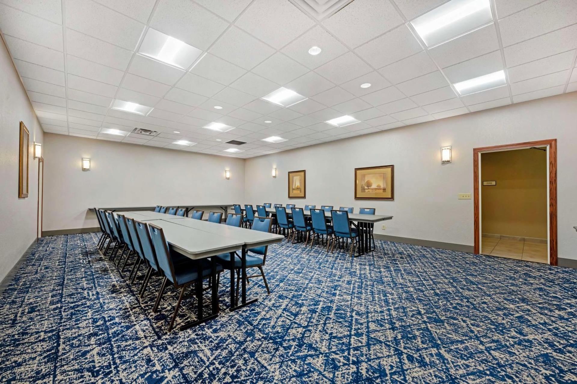 Meeting/conference room