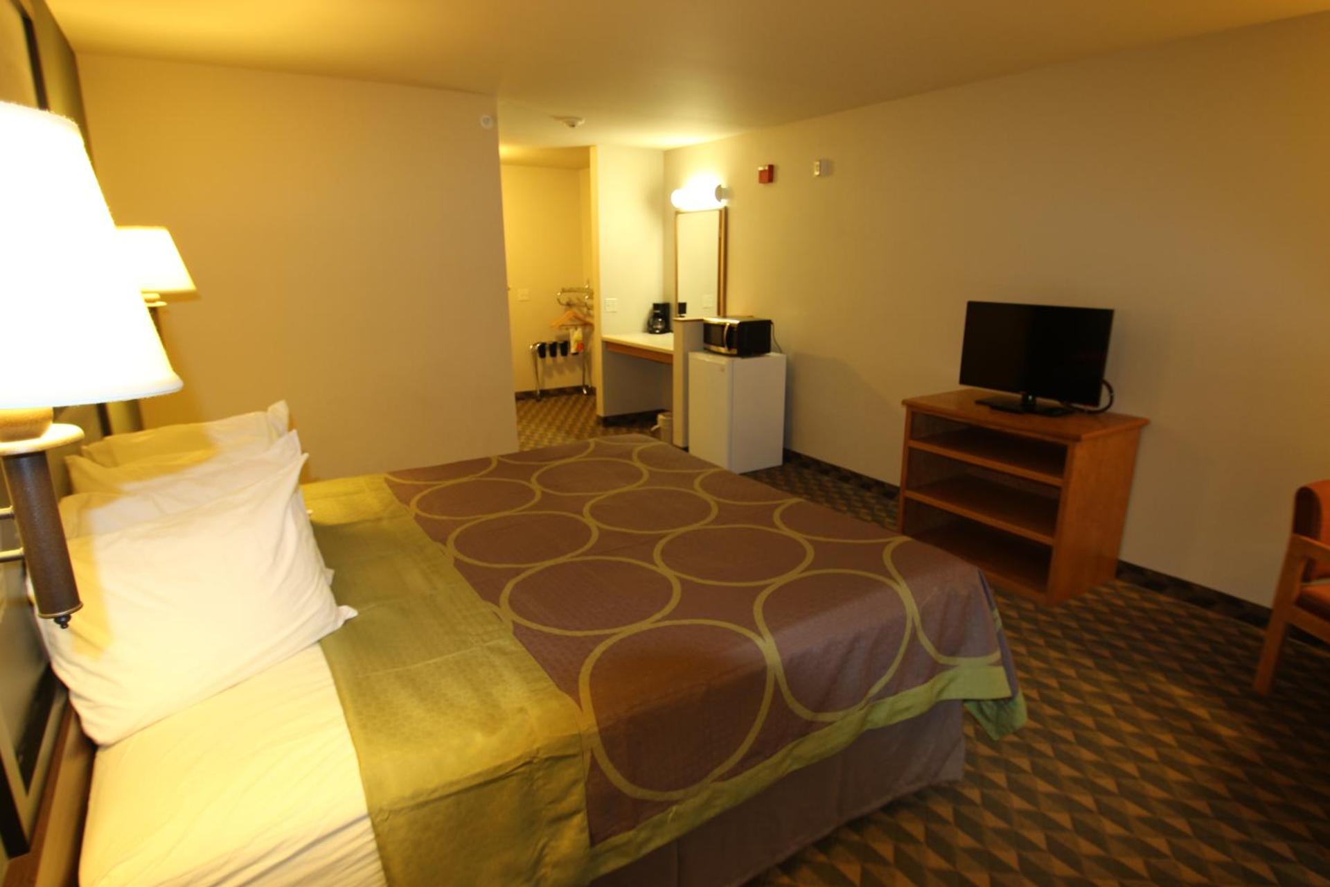 King Room - Disability Access/Non-Smoking