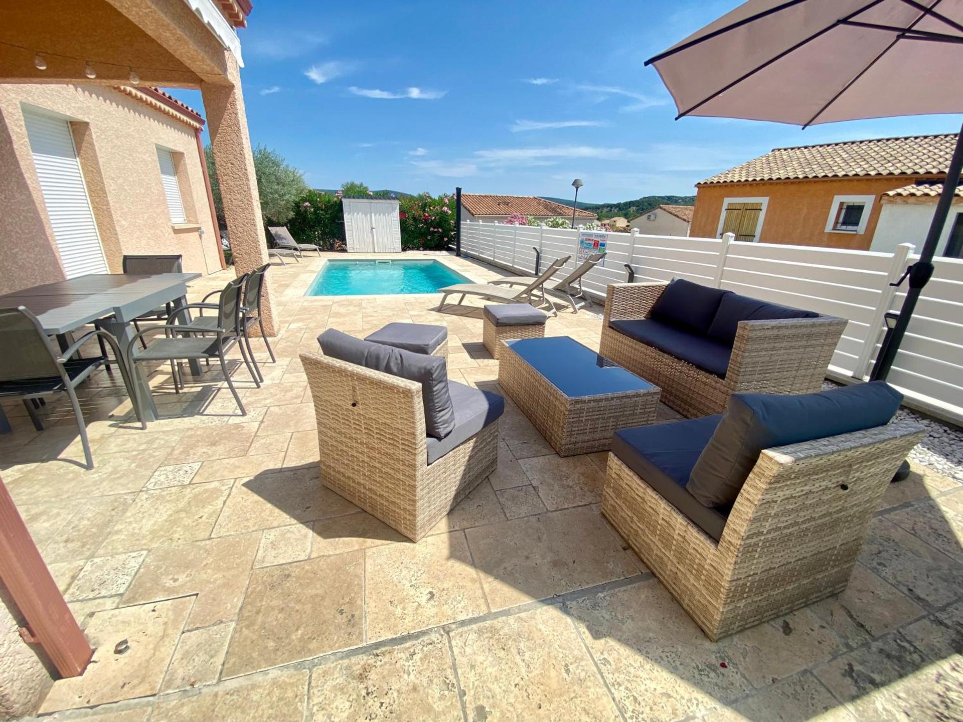 GITE CESAR 6p, 3ch, piscine privée, terrain privé clos, terrain de pétanque