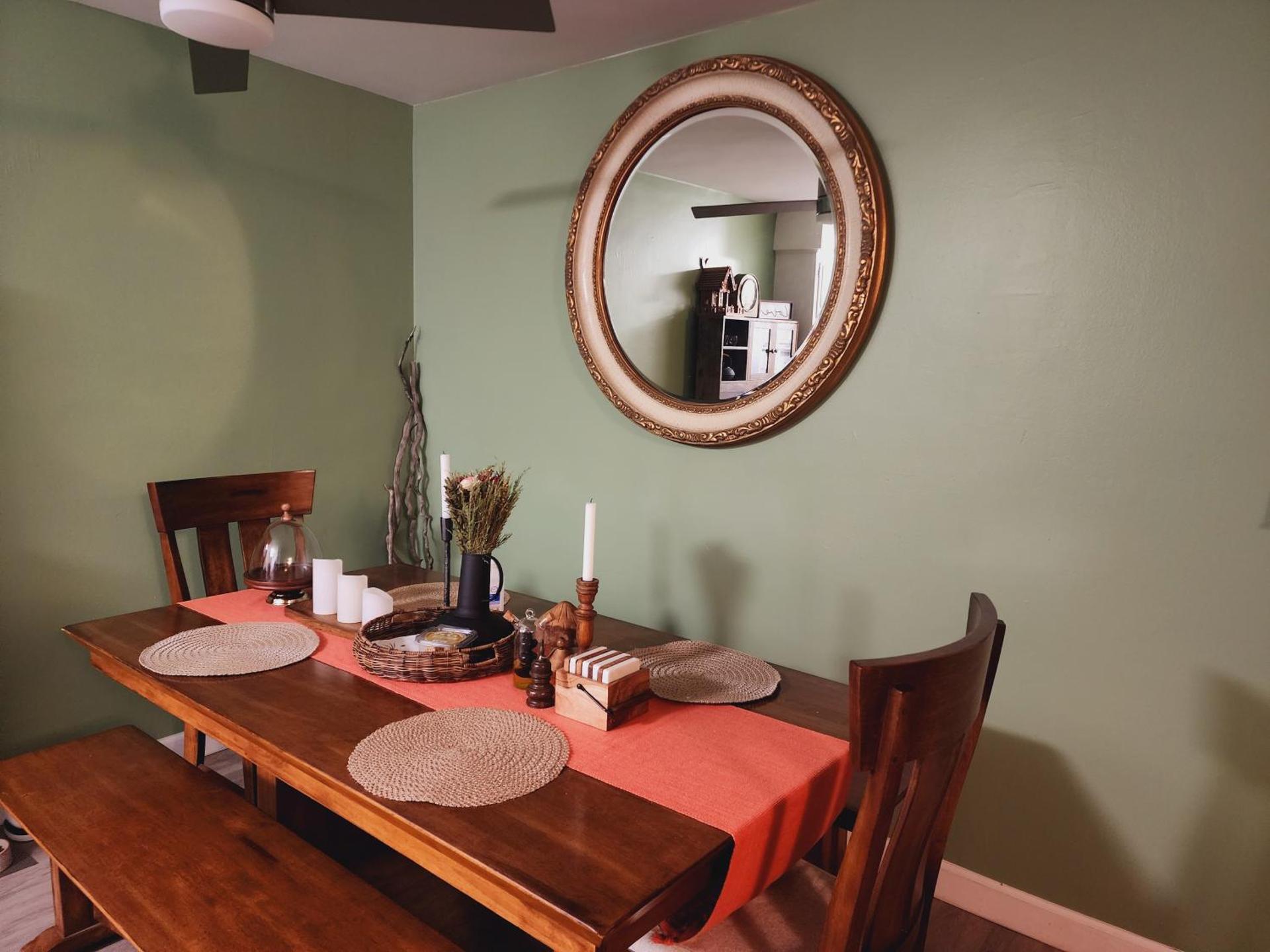 Cozy Private Room & Bath Central Location LA