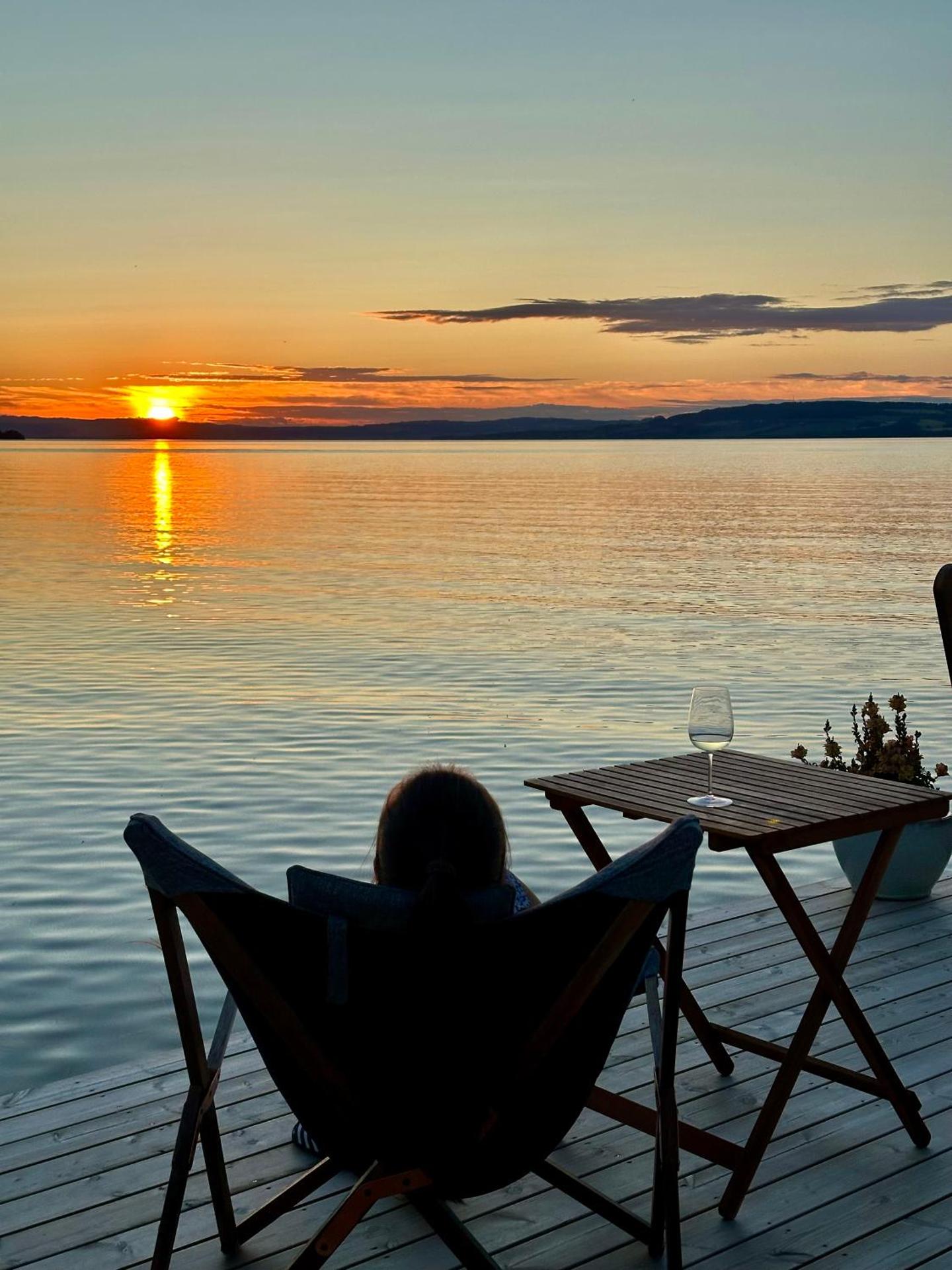 Idylliske Evjua ved Mjøsa