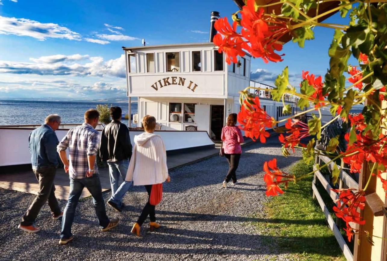 Idylliske Evjua ved Mjøsa