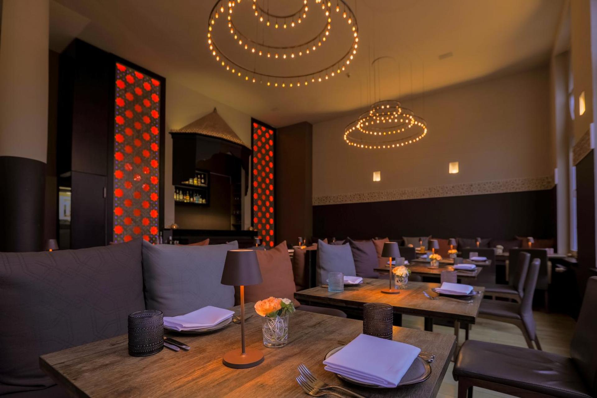 Restaurant/places to eat