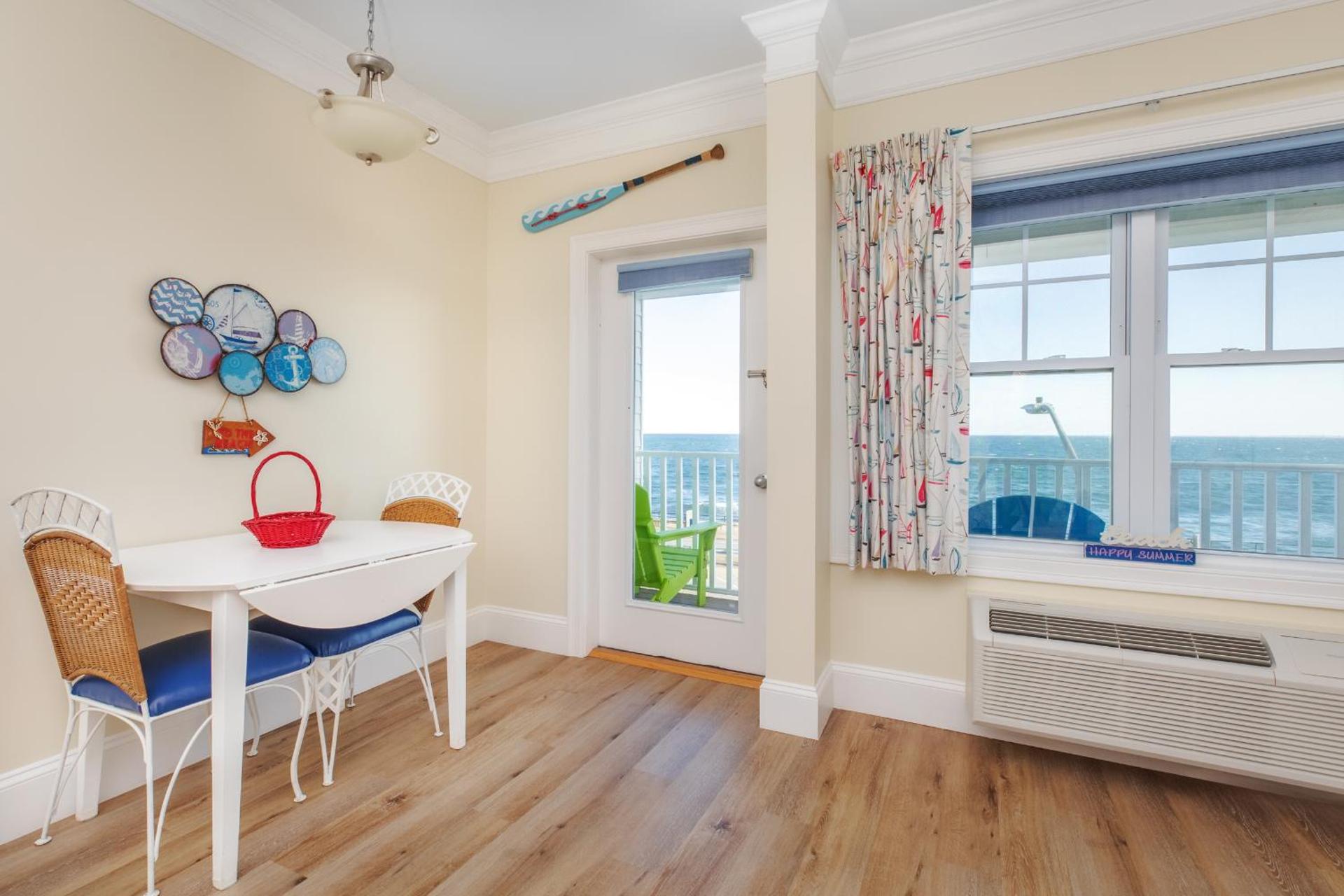 Atlantic Breeze Suites