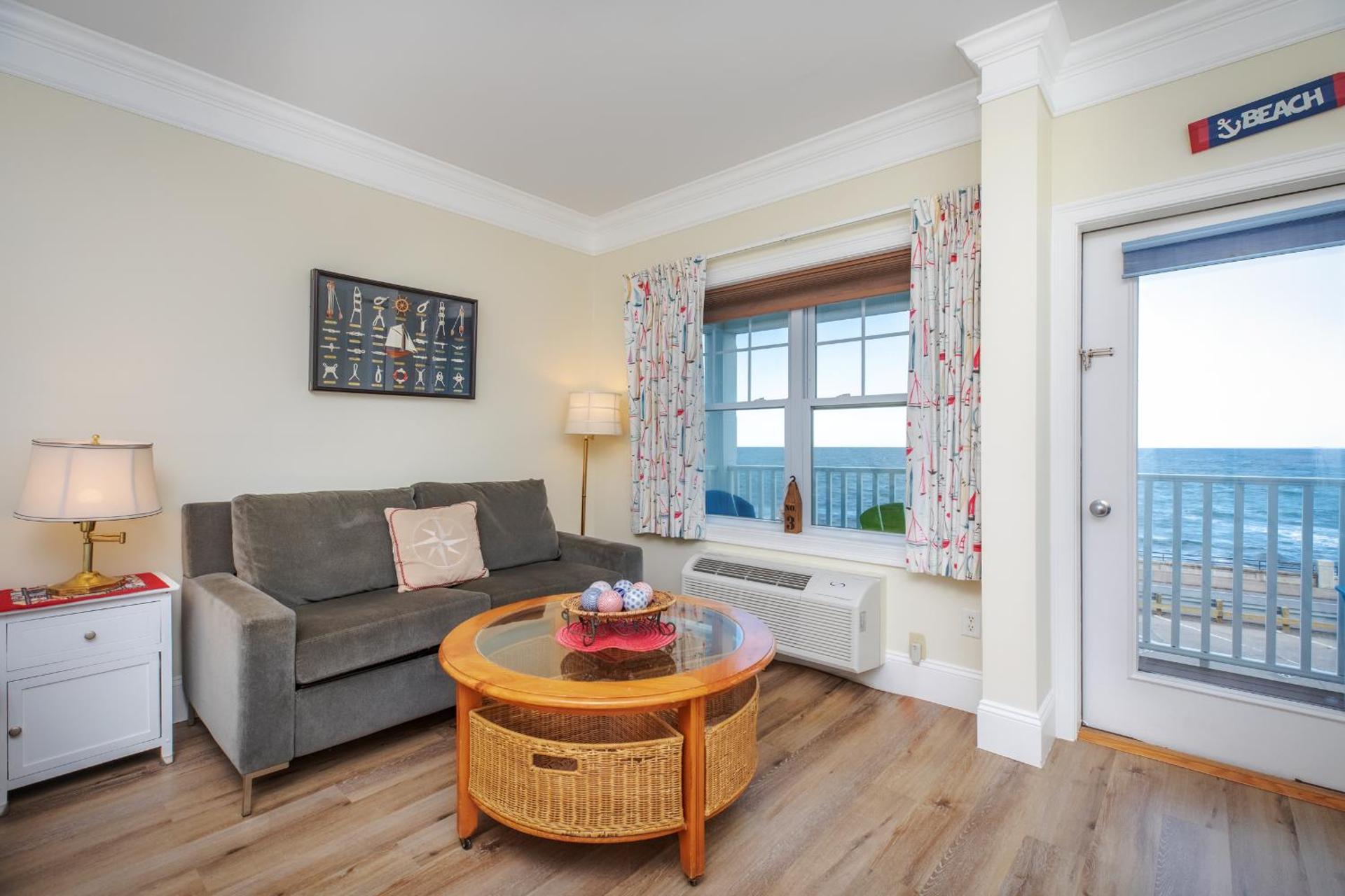 Atlantic Breeze Suites