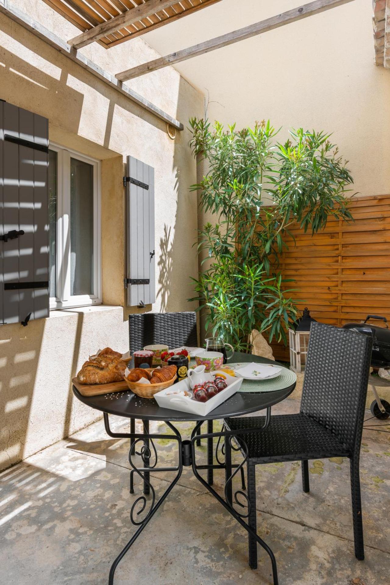 Triple Room with Garden View