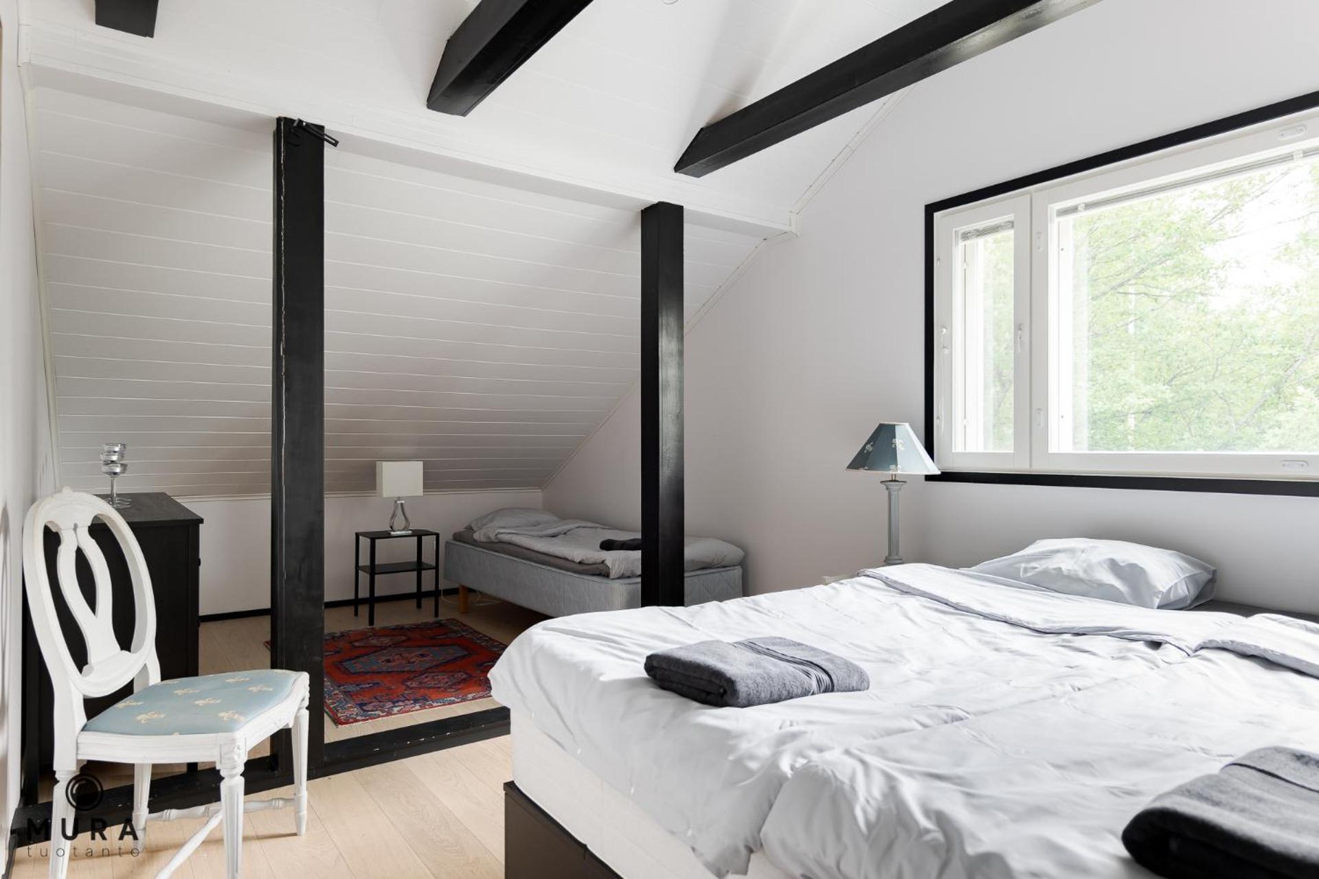 Villa Gaia - Luxury villa with jacuzzi and beach close to trainstation 10 minutes from Tampere city! 1,5 hours to Helsinki